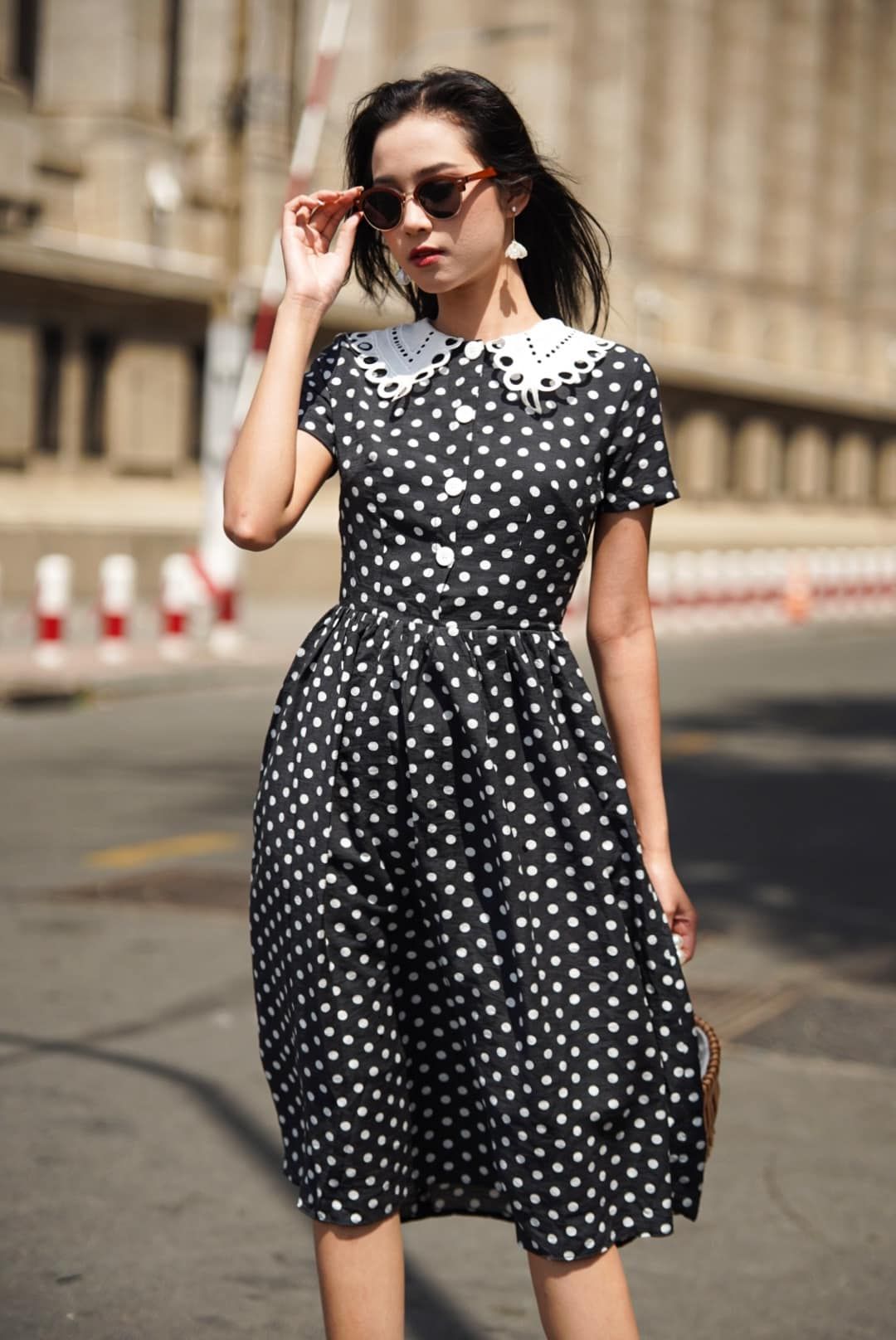 Amy Dress - Đầm chấm bi cổ ren D265