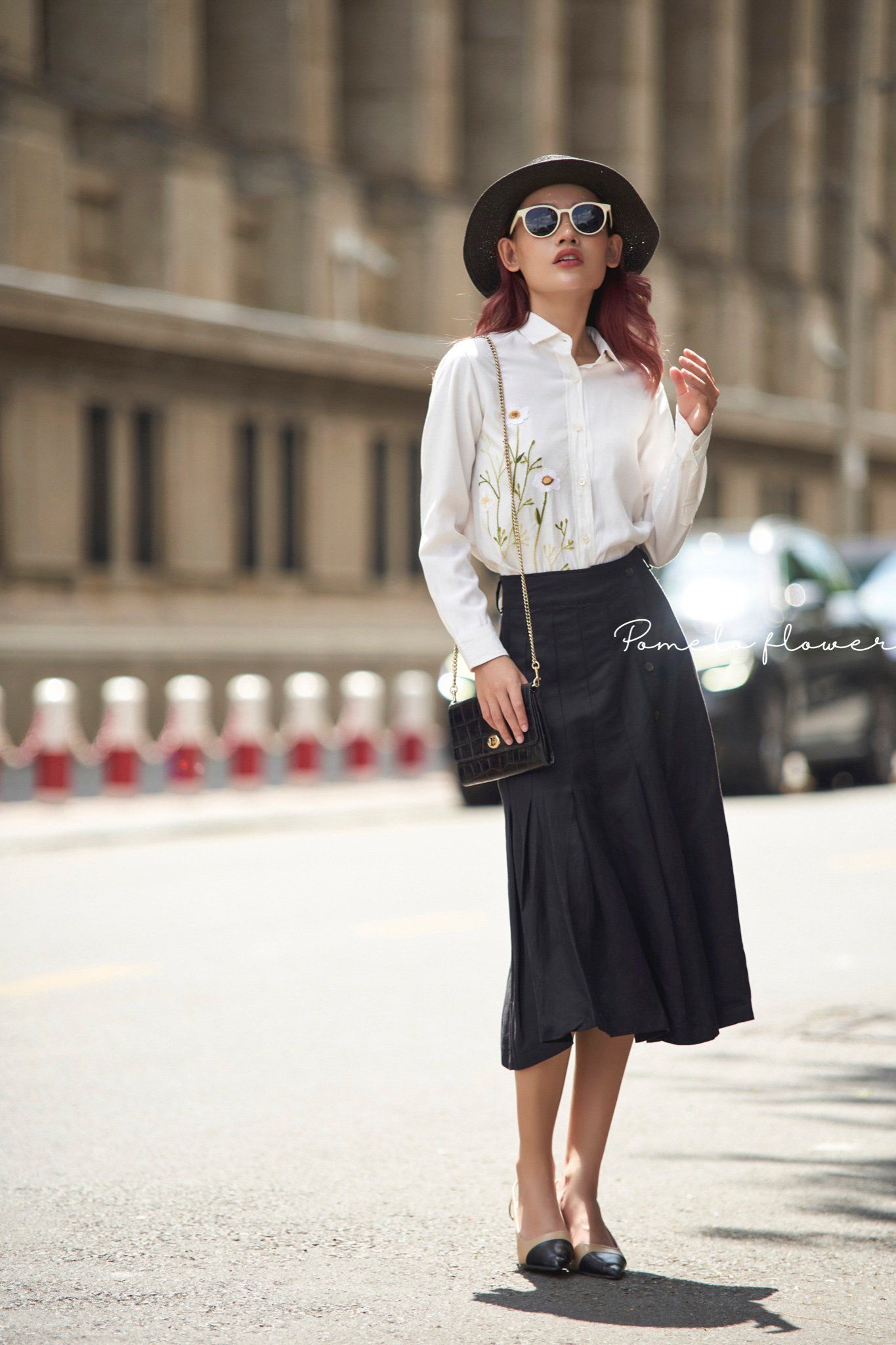 Chân váy xòe linen đen xếp li một bên C30
