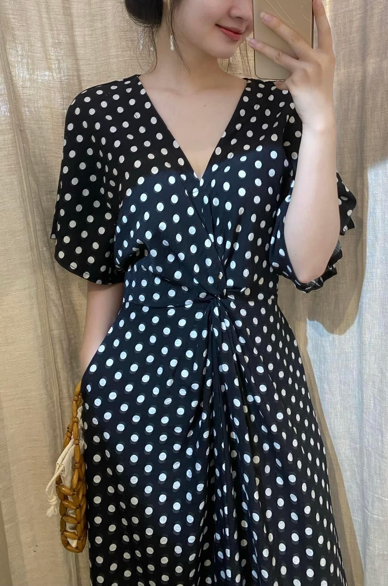 Nyla Dress - Đầm Xoắn Eo D035