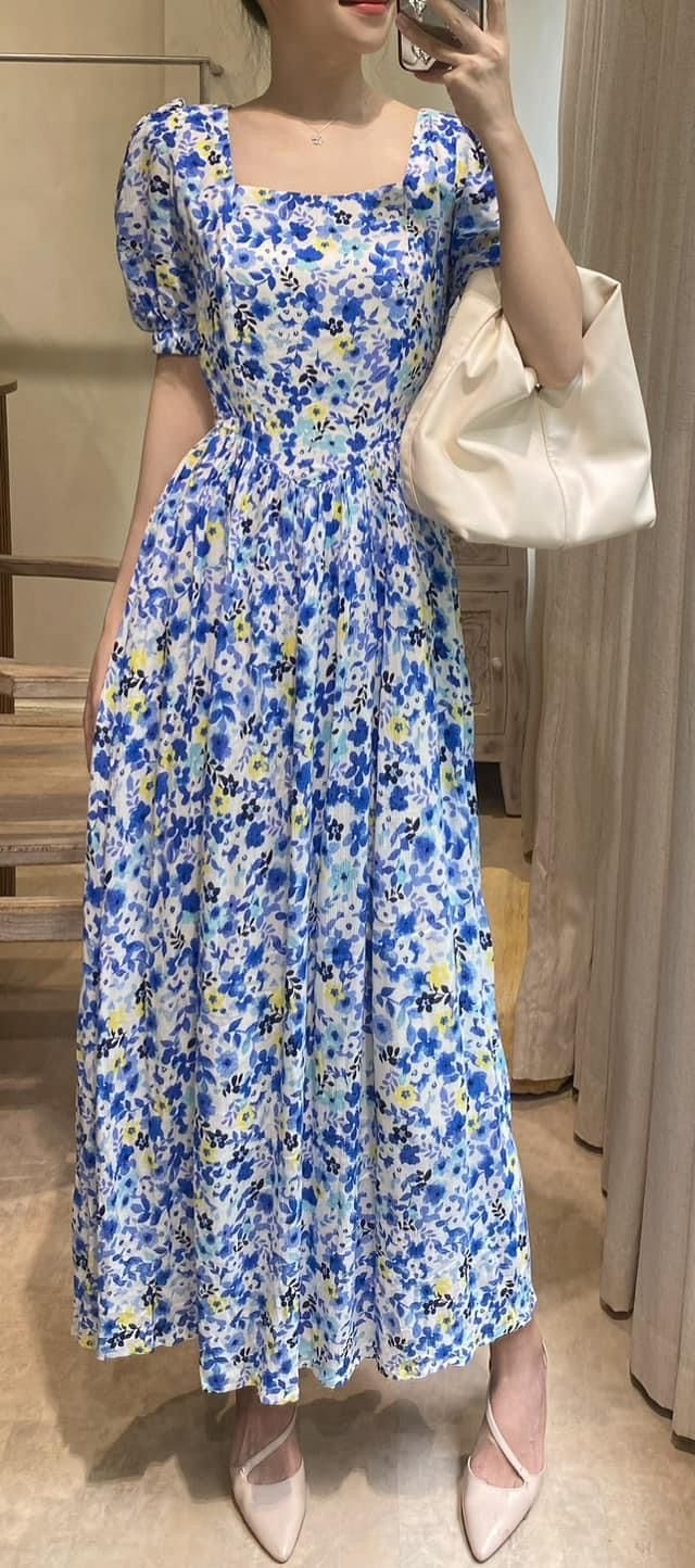 Florence Dress - Đầm thêu hoa hồng cổ vuông D964