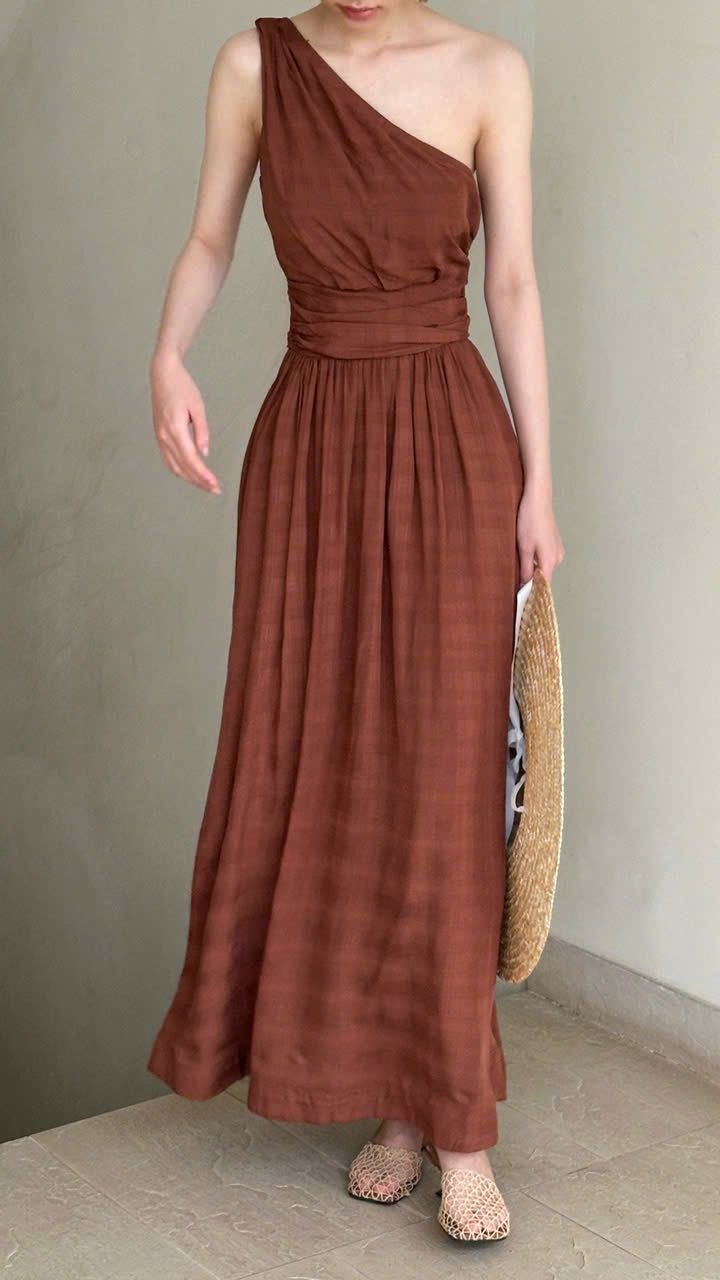 Lalyn Dress - Đầm Lệch Vai Nhấn Eo L31