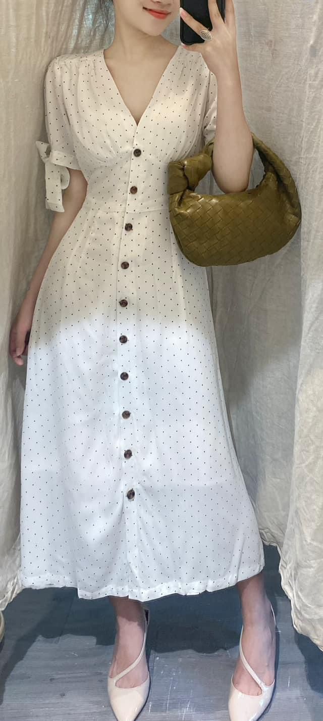 Juliana Dress - Đầm chấm bi cổ V, thắt nơ tay, có cúc D015