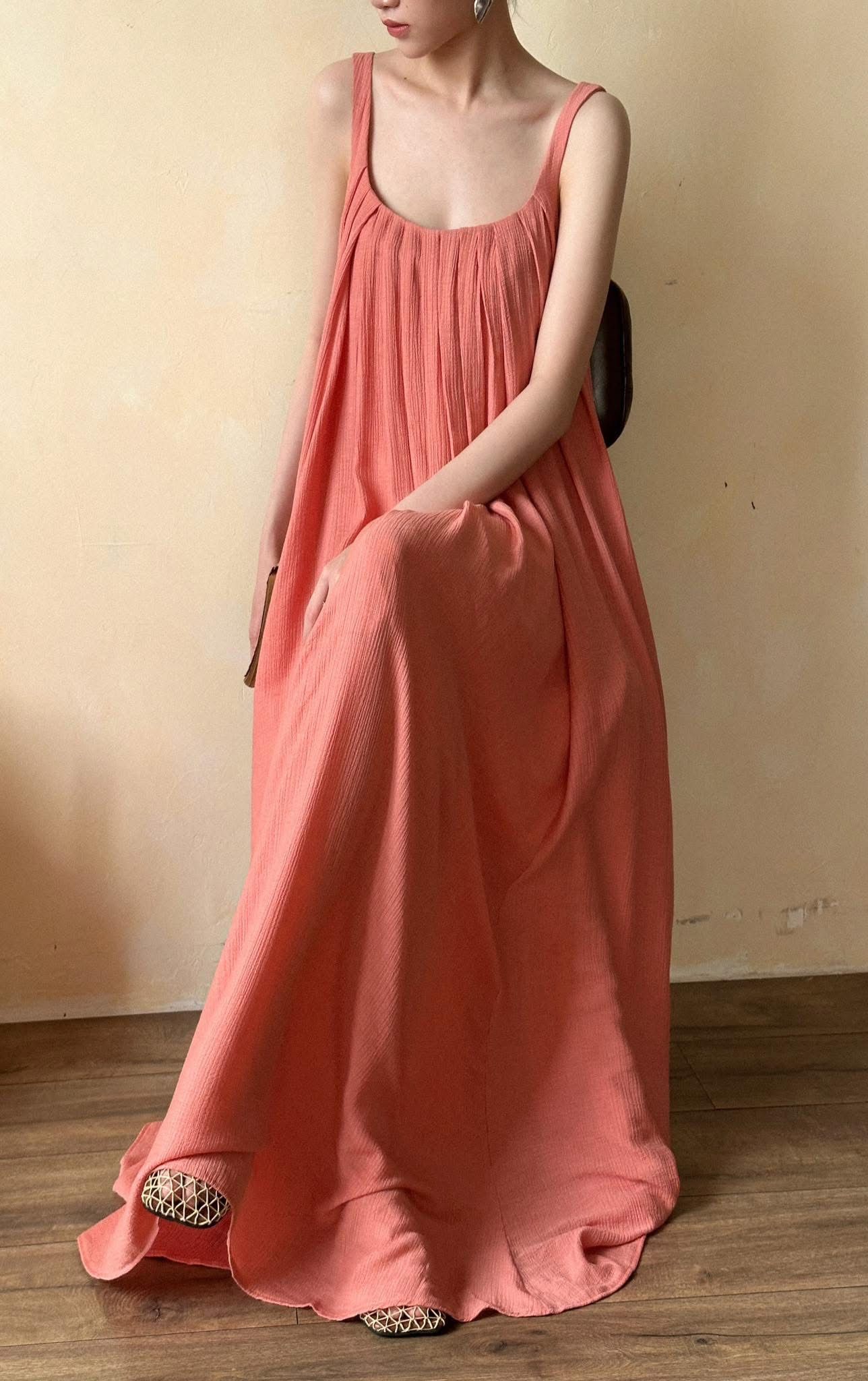 Peony Dress - Đầm 2 Dây Dập Ly DR1624