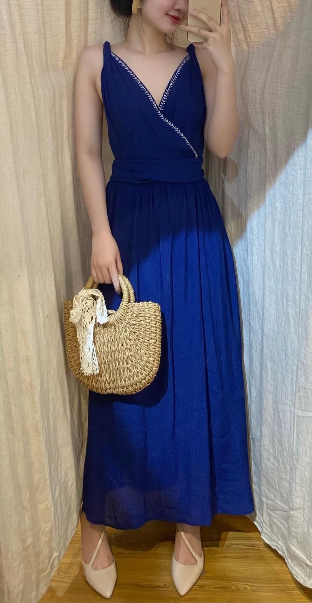 Nala Dress - Đầm Xoắn Vai Thêu Tay E29