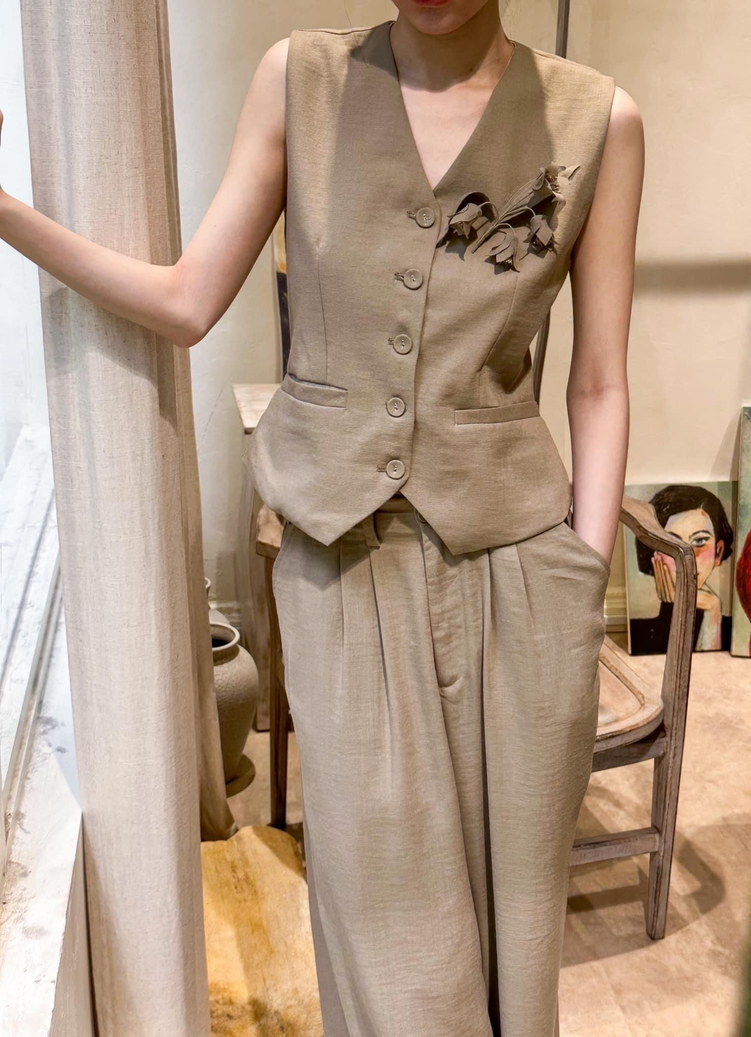 Reine Set - Set áo linen và chân váy L028