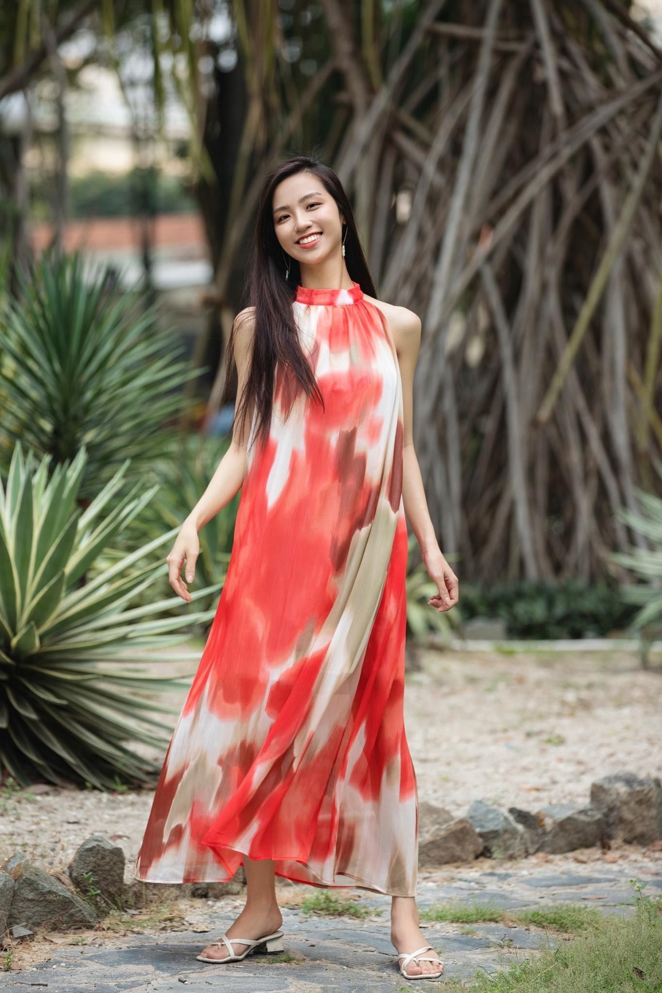 Iris Maxi Dress - Đầm Cổ Yếm Loang Màu Dáng Suông - D936