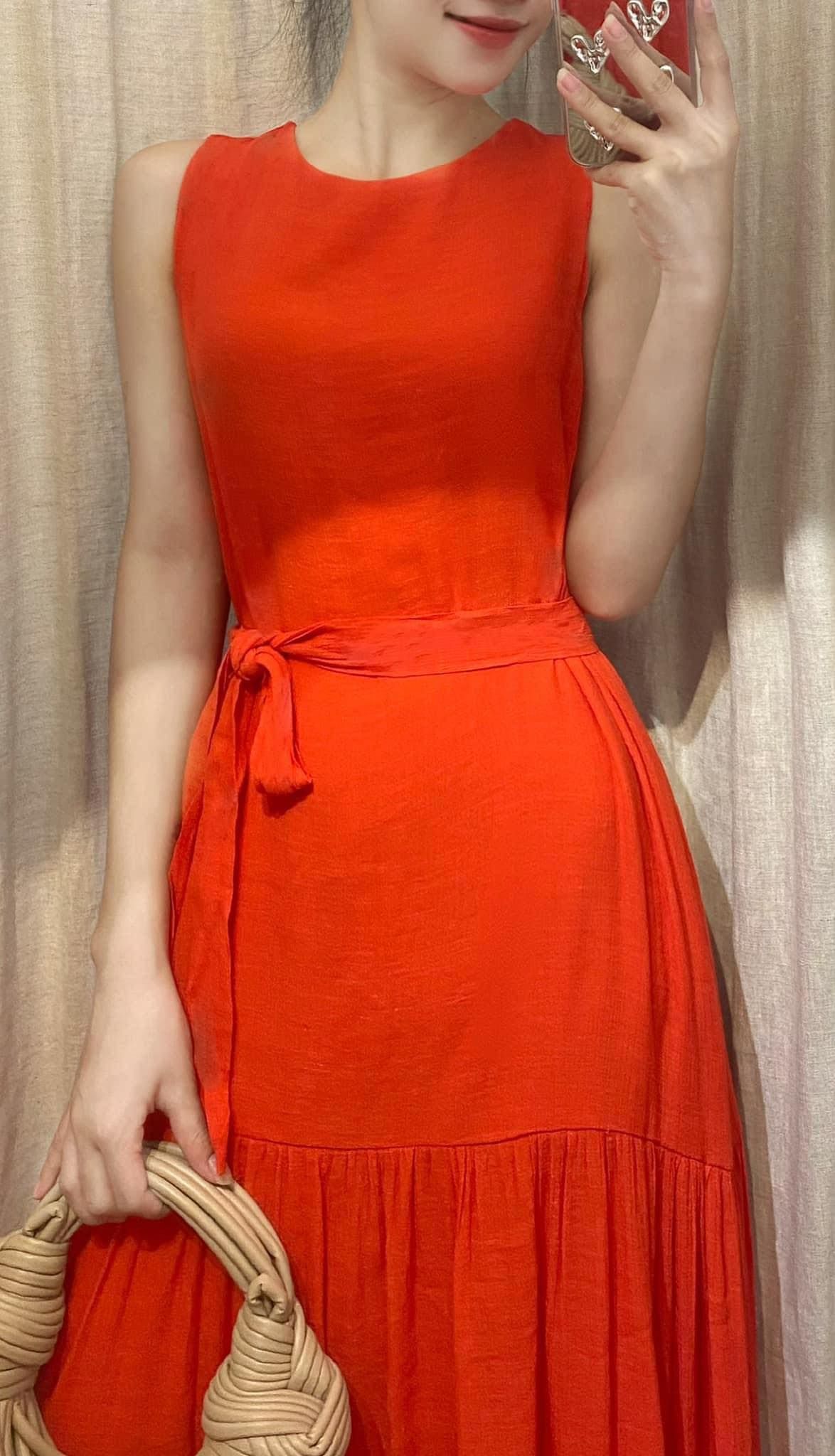 Macie Dress - Đầm xô lụa sát nách đỏ D48