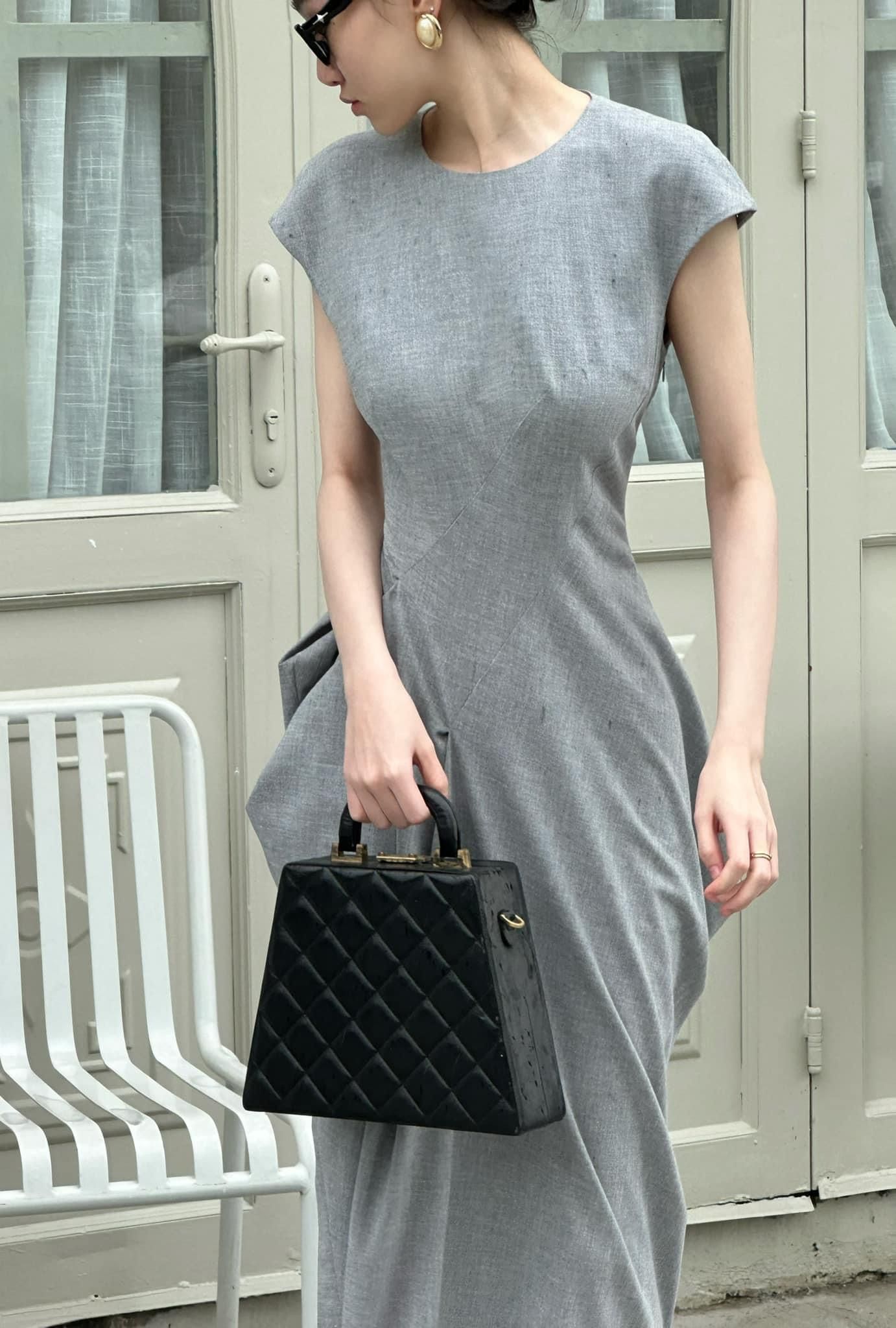 Ceré Dress - Đầm Cổ Tròn Tay Ngắn D1005