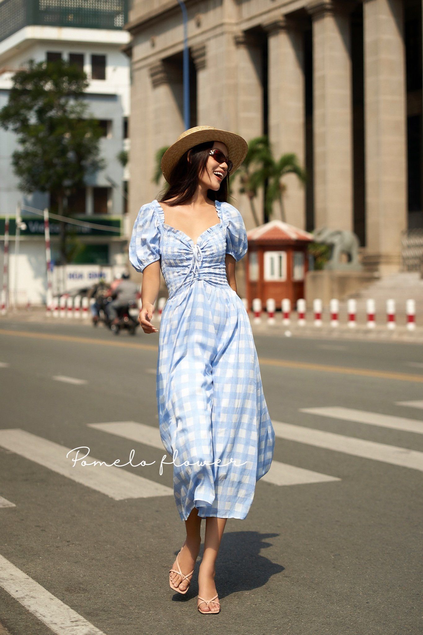 Chloe Dress - Đầm nhún ngực caro trắng xanh - D15