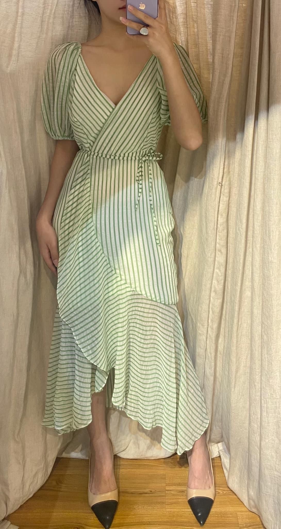 Ariel Dress - Đầm đuôi cá cổ V tay phồng - D669
