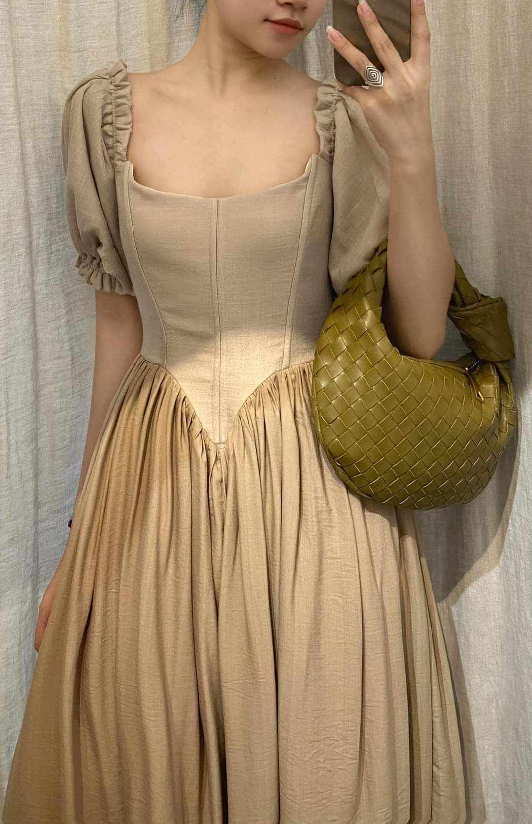 Alexandra Dress - Đầm cúp ngực tay ngắn