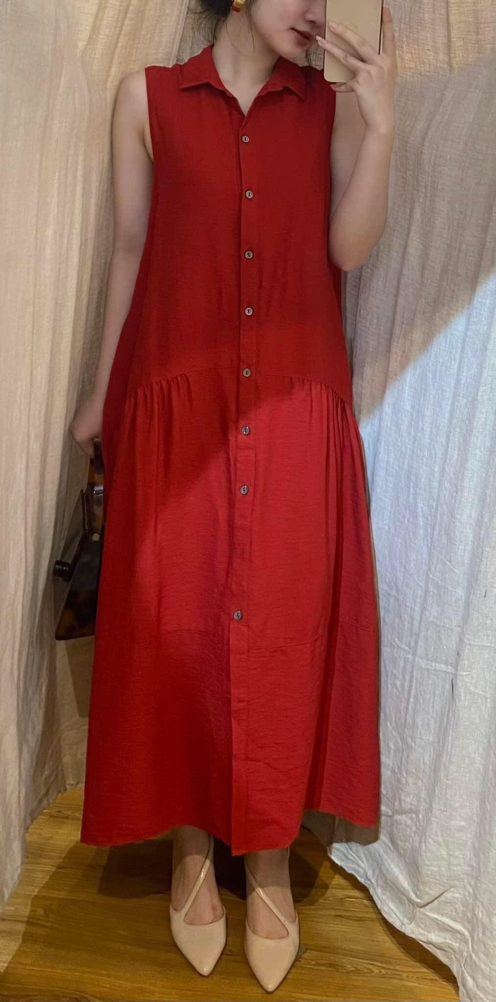 Dress - Đầm đỏ sát nách có cổ hàng cúc D040
