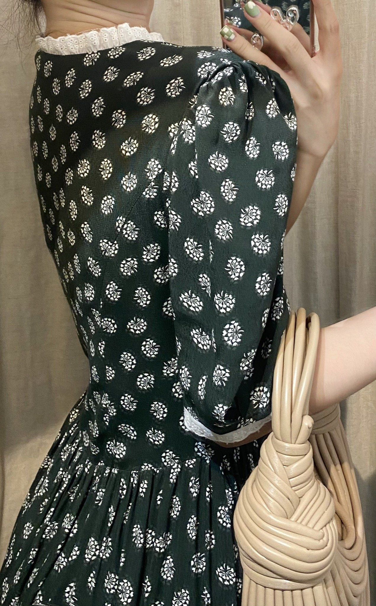 Jane Dress - Đầm Viền Cổ Tay Ngắn L36