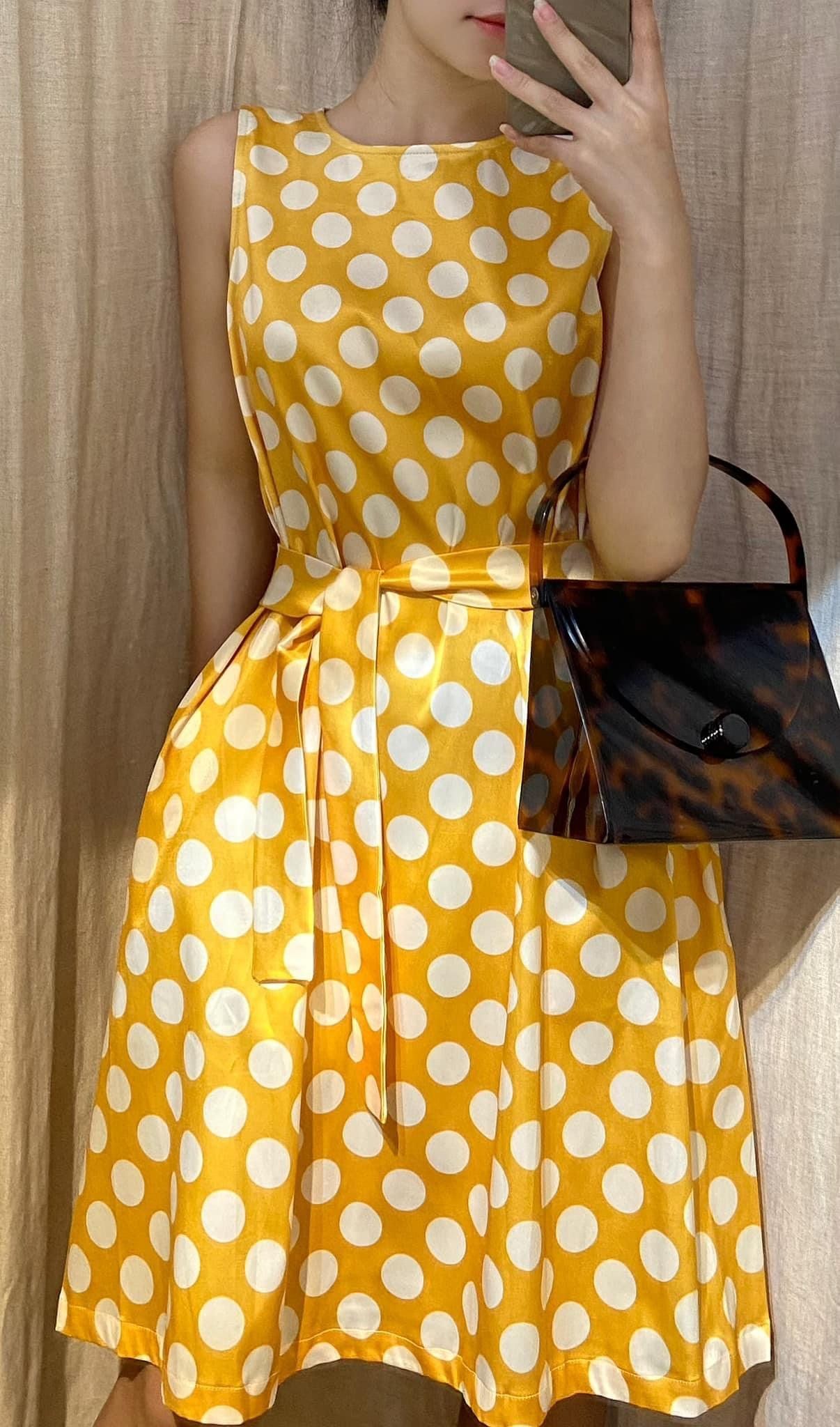 Gwendolyn Dress - Đầm chấm bi sát nách suông D283 D561