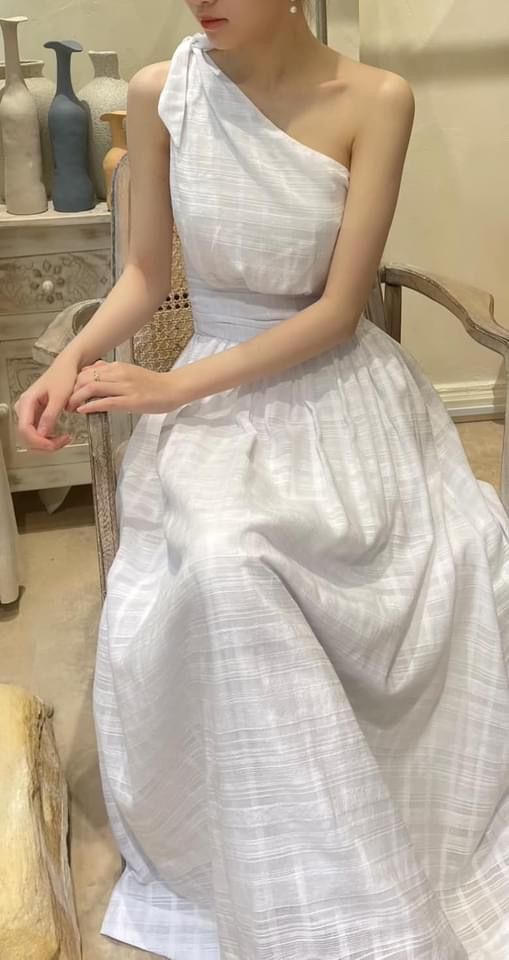 Lalyn Dress - Đầm Lệch Vai Nhấn Eo L31