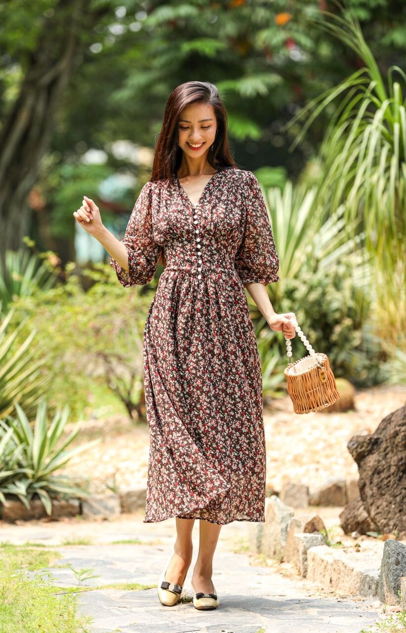 Melina Dress - Đầm voan in hoa có cúc - D01