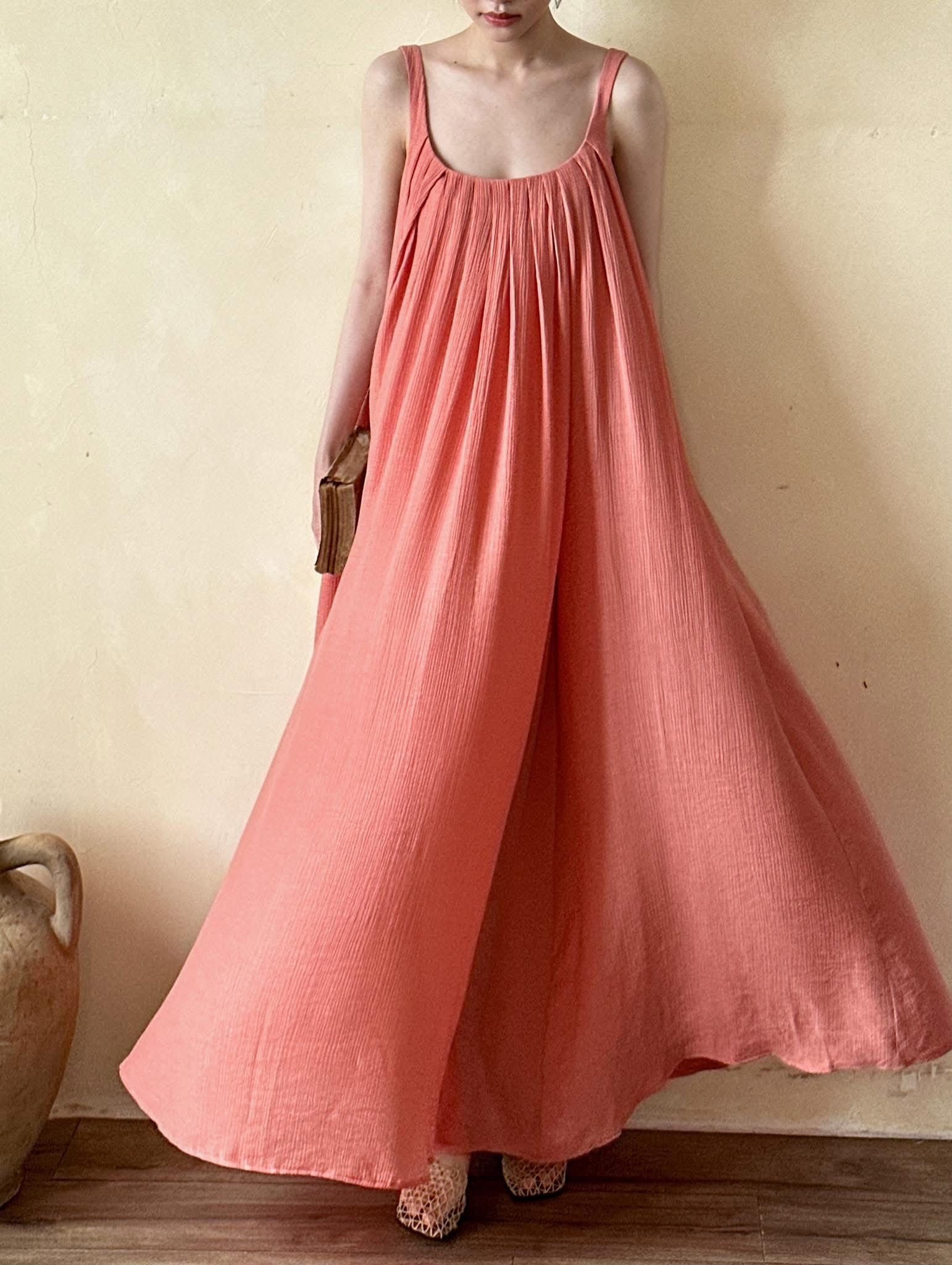Peony Dress - Đầm 2 Dây Dập Ly DR1624