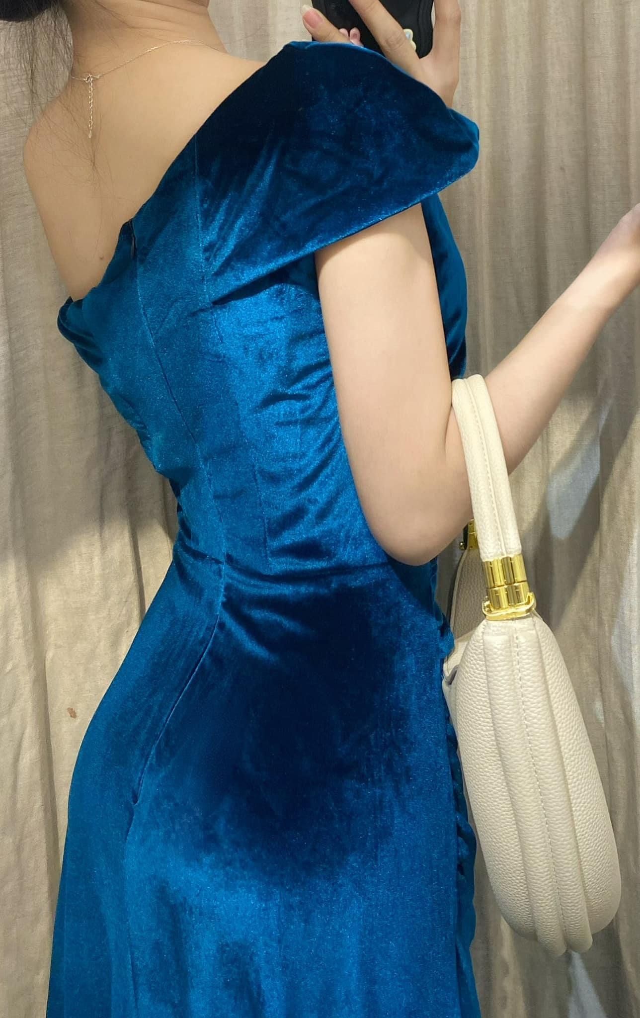 Vanessa Dress - Đầm nhung mềm nơ lệch vai D89