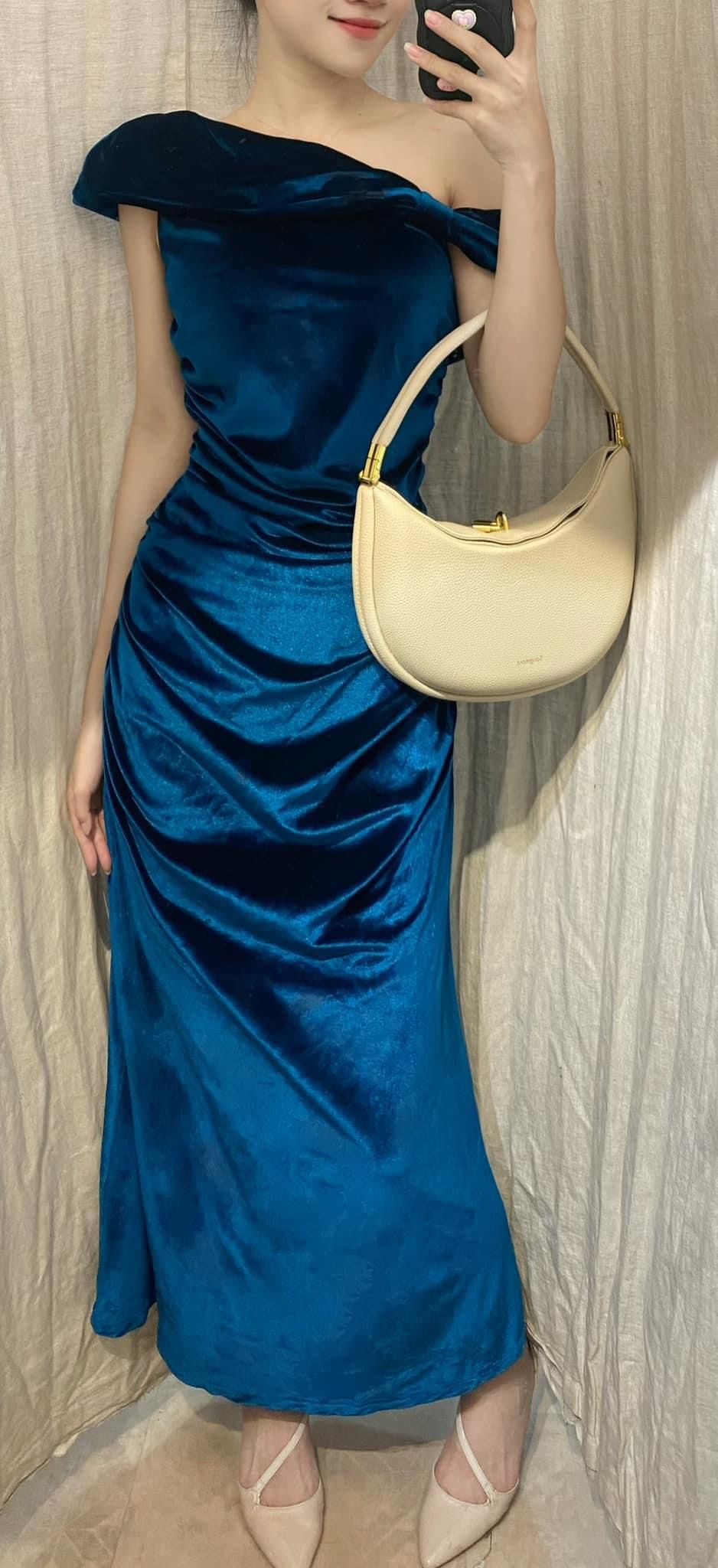 Vanessa Dress - Đầm nhung mềm nơ lệch vai D89