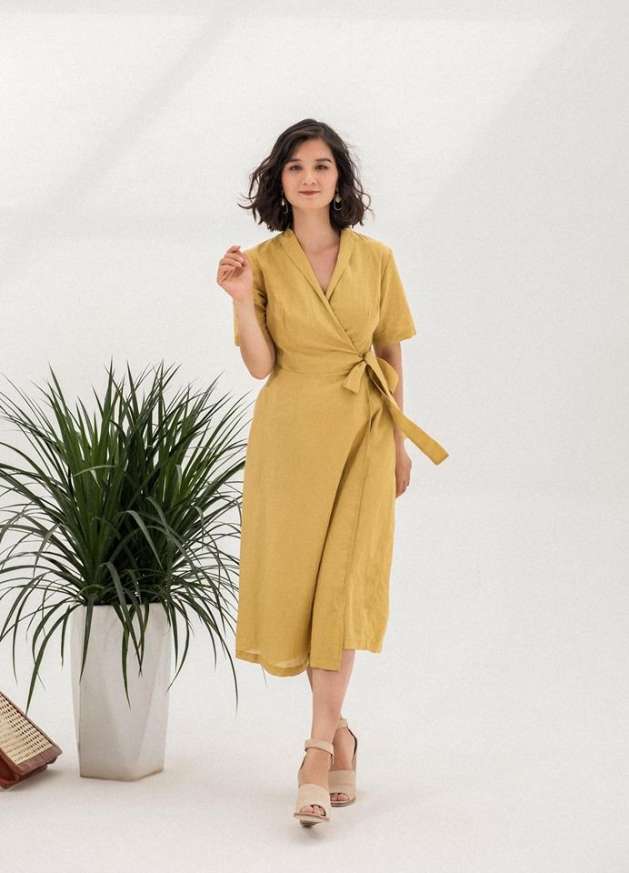 Sabrina Dress - Đầm linen vàng đắp chéo vạt D281