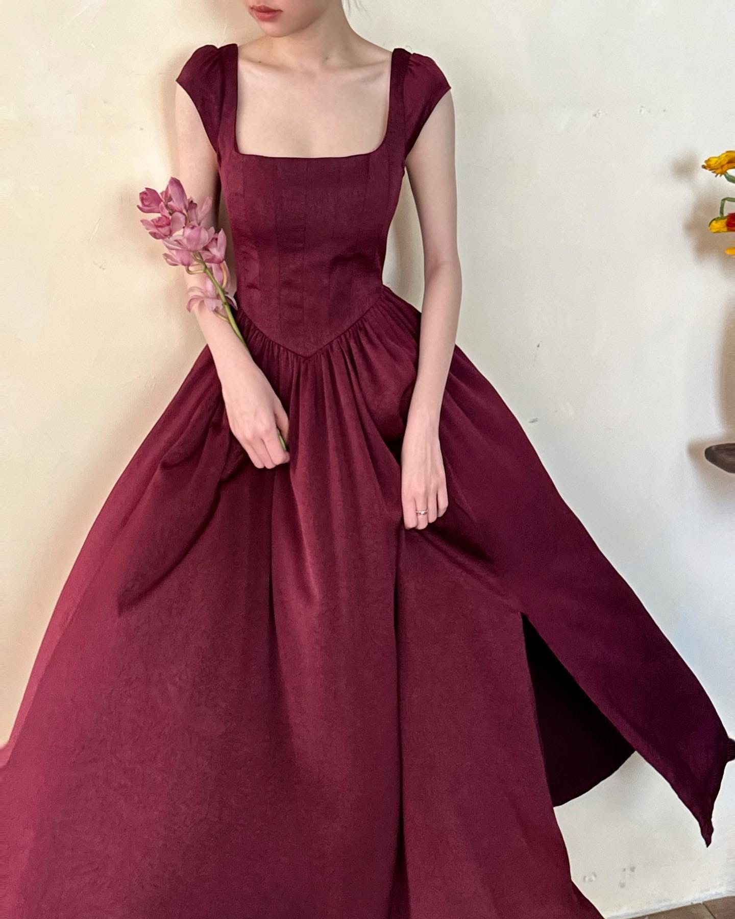 Adela Dress - Đầm Corset Cổ Điển Tay Hến V21