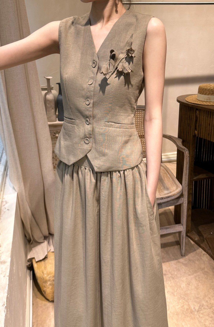 Reine Set - Set áo linen và chân váy L028