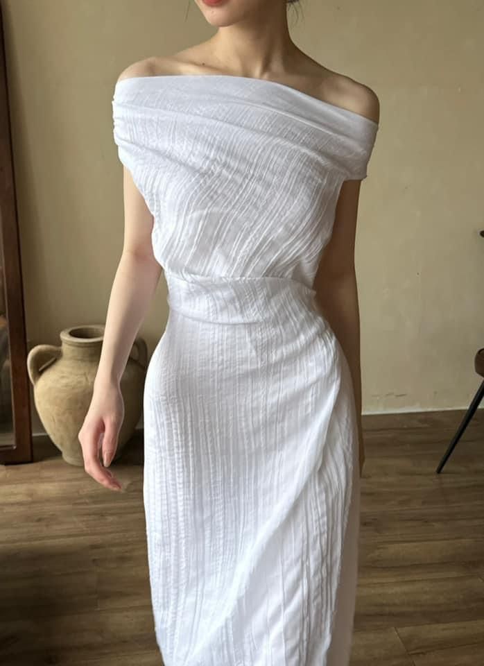 Dilys Dress - Đầm Trễ Vai Sóng Eo DR2123