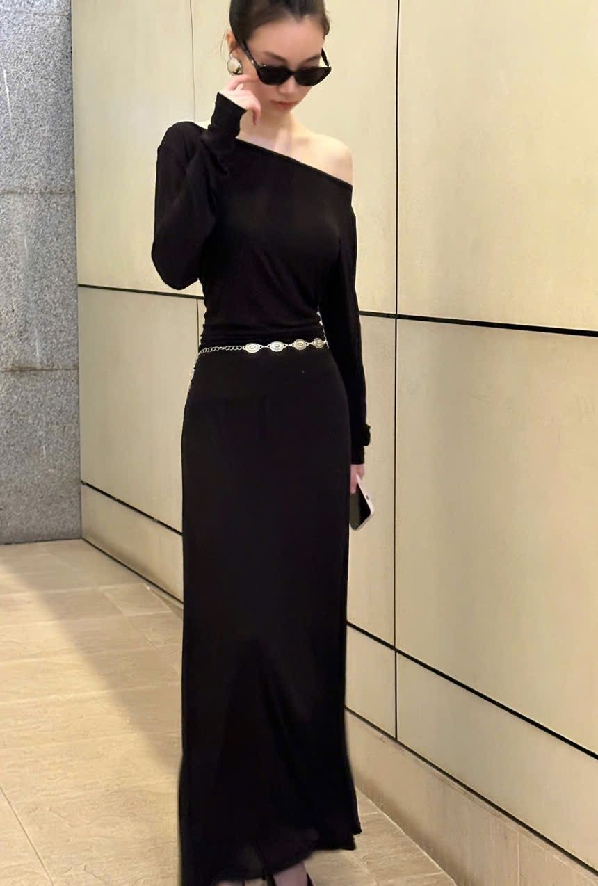 Lealia Dress - Đầm Lệch Vai Tay Dài D998