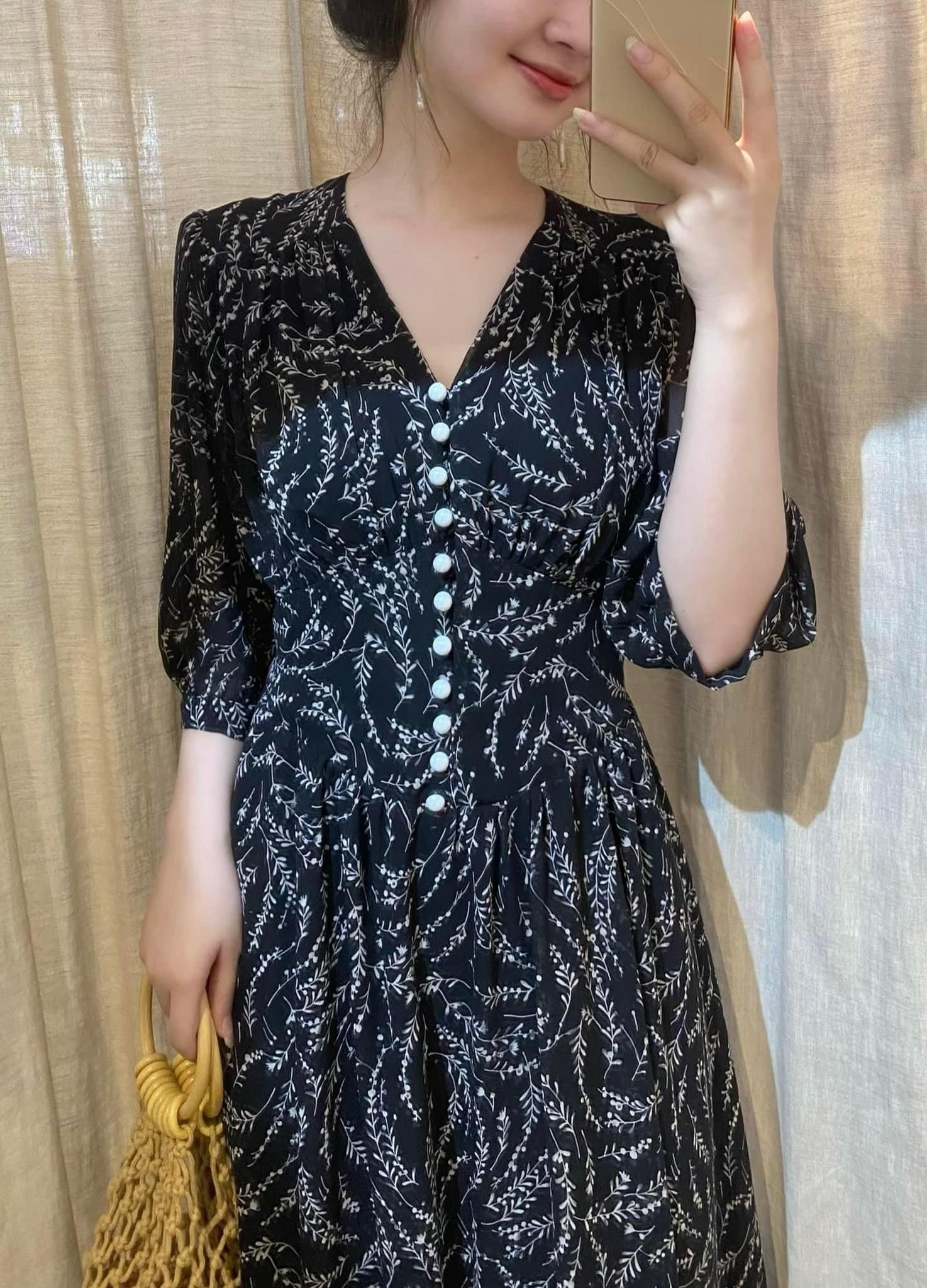 Melina Dress - Đầm voan in hoa có cúc - D01
