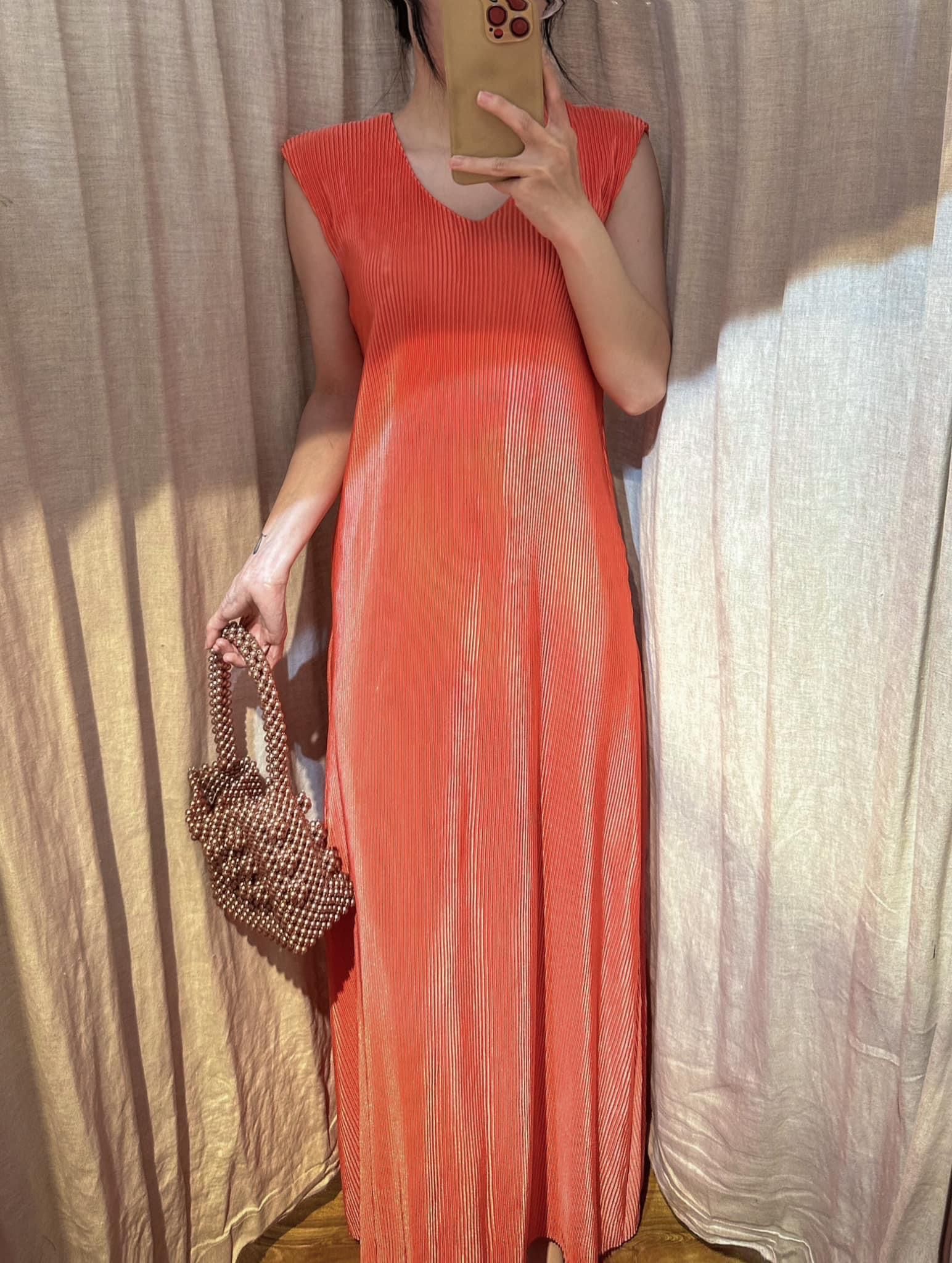 Tira Dress - Đầm Sát Nách Dáng Suông Cổ Tim - LA17