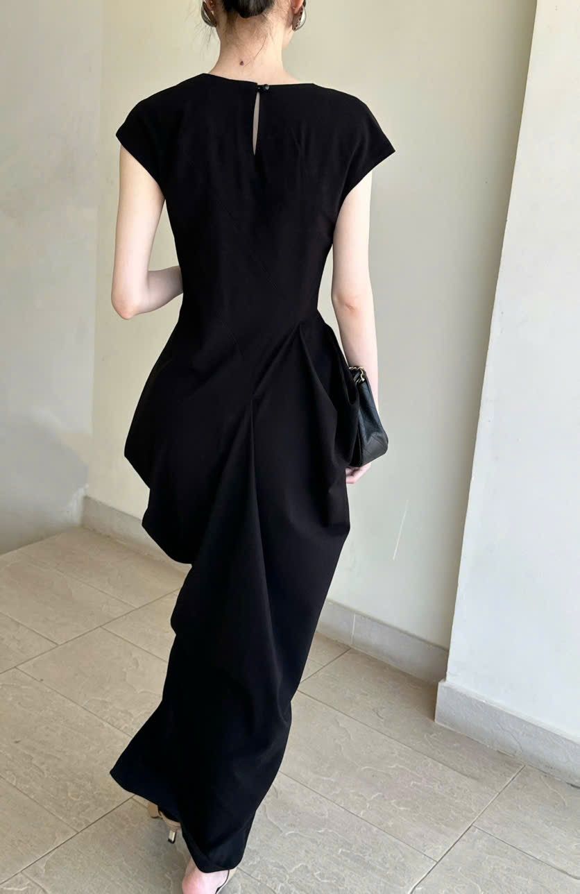 Ceré Dress - Đầm Cổ Tròn Tay Ngắn D1005