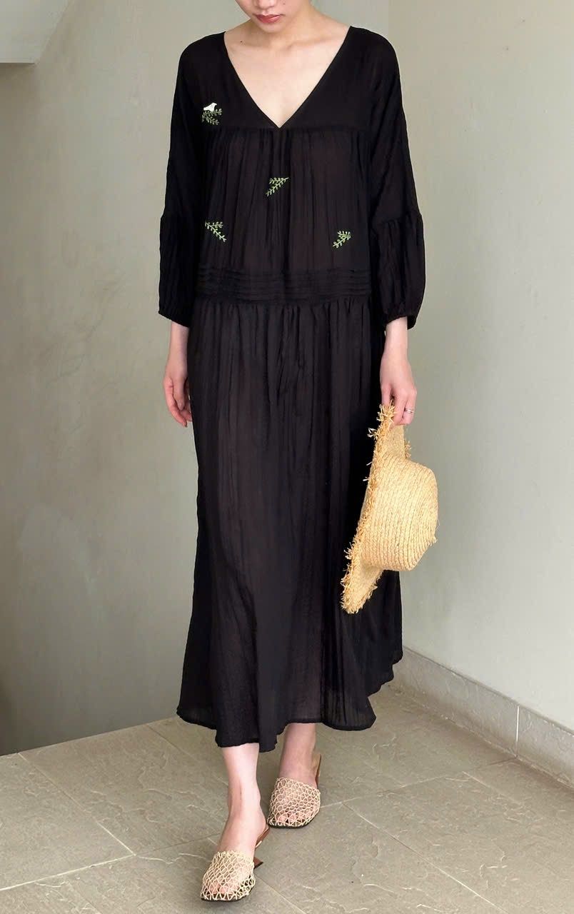 Bliss Dress - Đầm Thêu Hoa Có Tay D0142