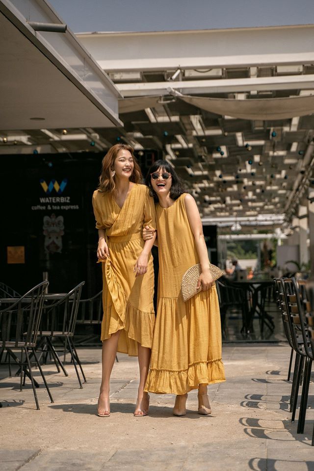 Đầm xô lụa sát nách