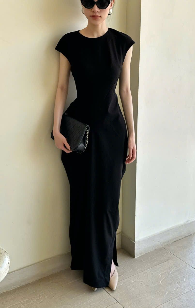 Ceré Dress - Đầm Cổ Tròn Tay Ngắn D1005
