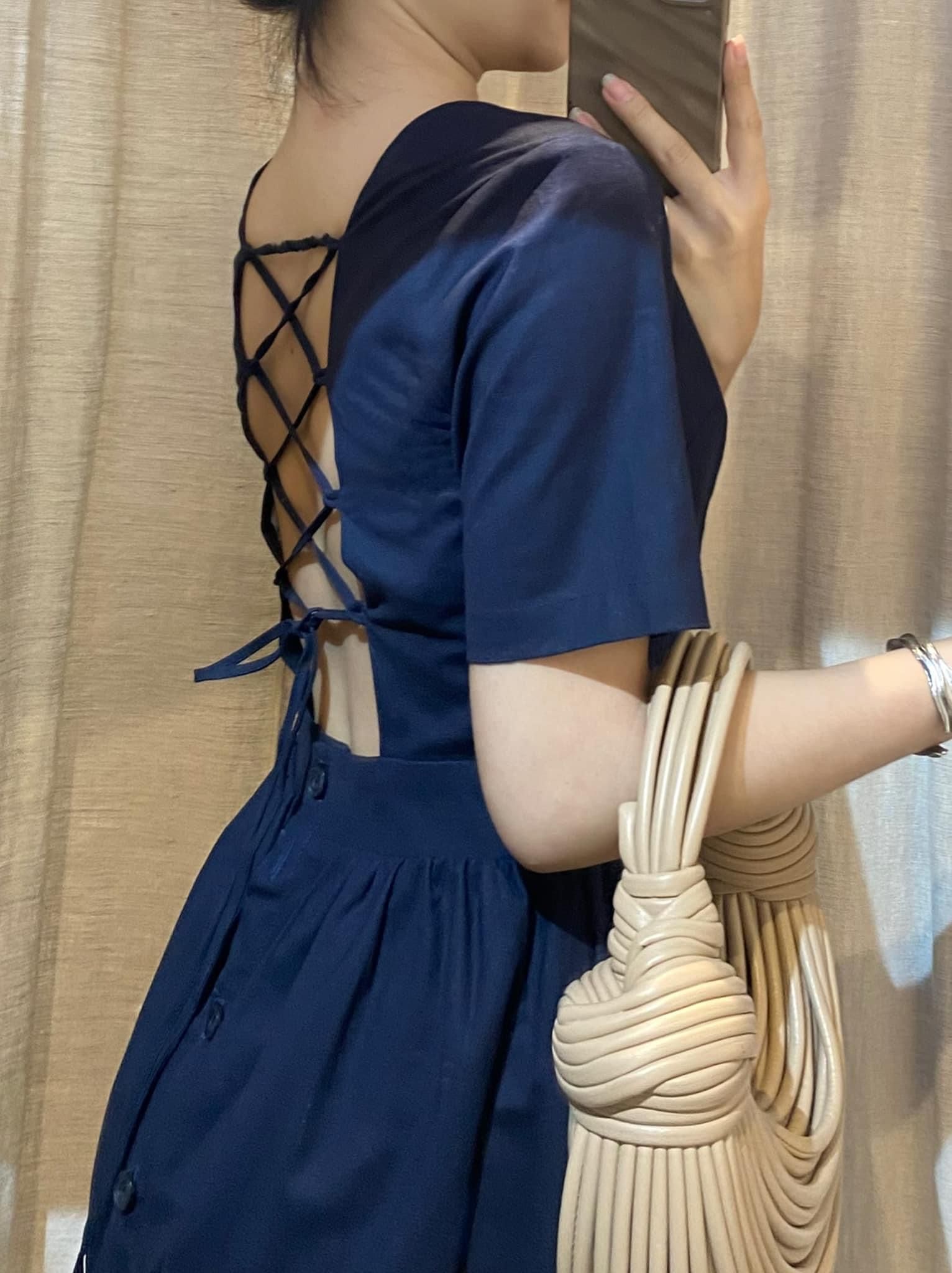 Kali Dress - Đầm linen hở lưng thắt dây D106