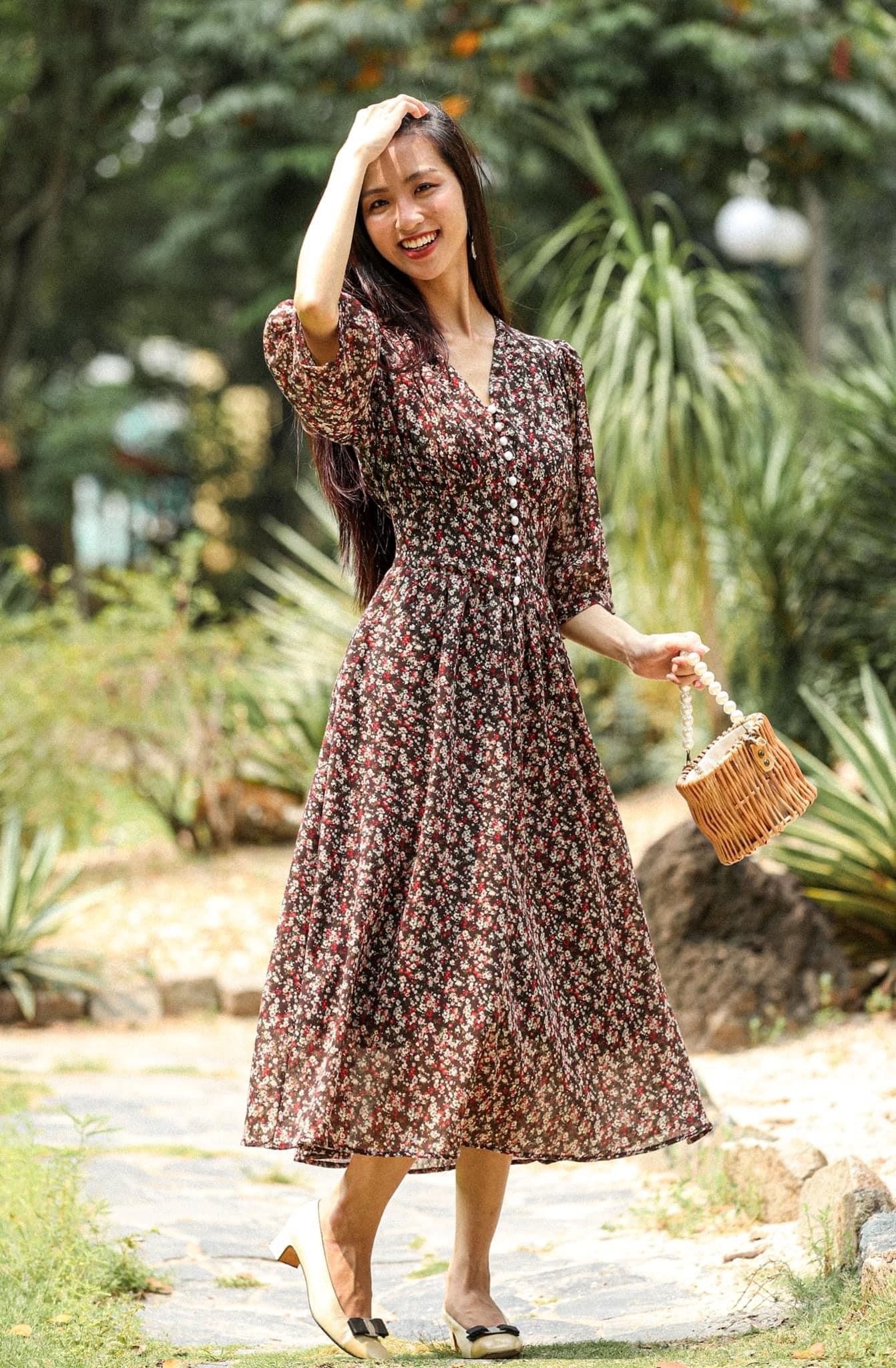 Melina Dress - Đầm voan in hoa có cúc - D01