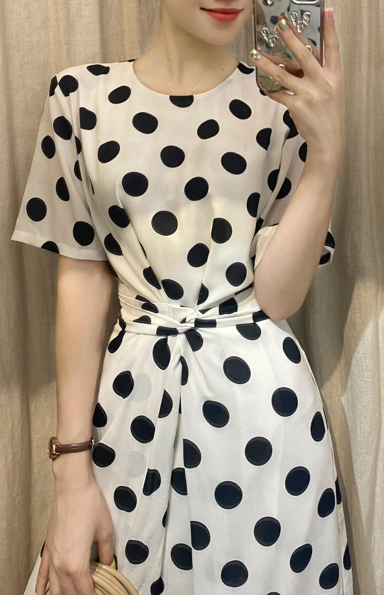 Amelinda Dress - Đầm Xoắn Eo Tay Ngắn