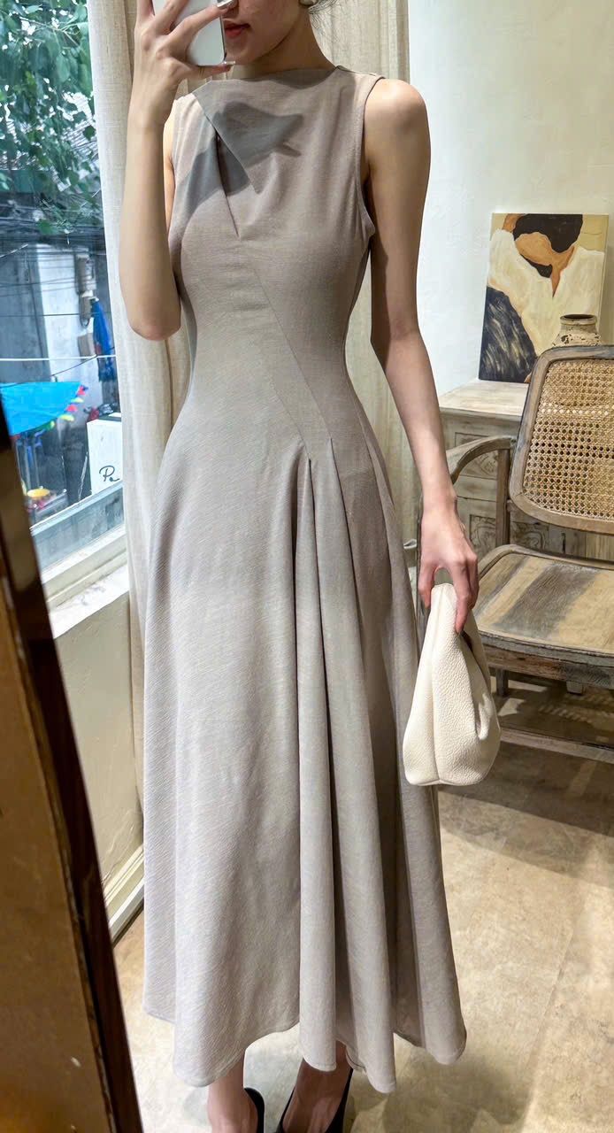 Lavish Dress - Đầm Cổ Đổ Không Tay D999