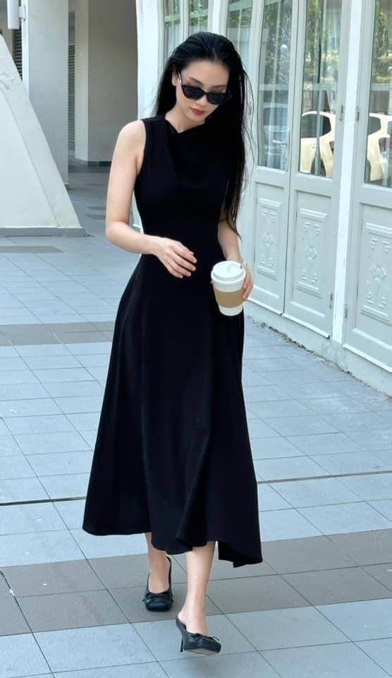 Lavish Dress - Đầm Cổ Đổ Không Tay D999