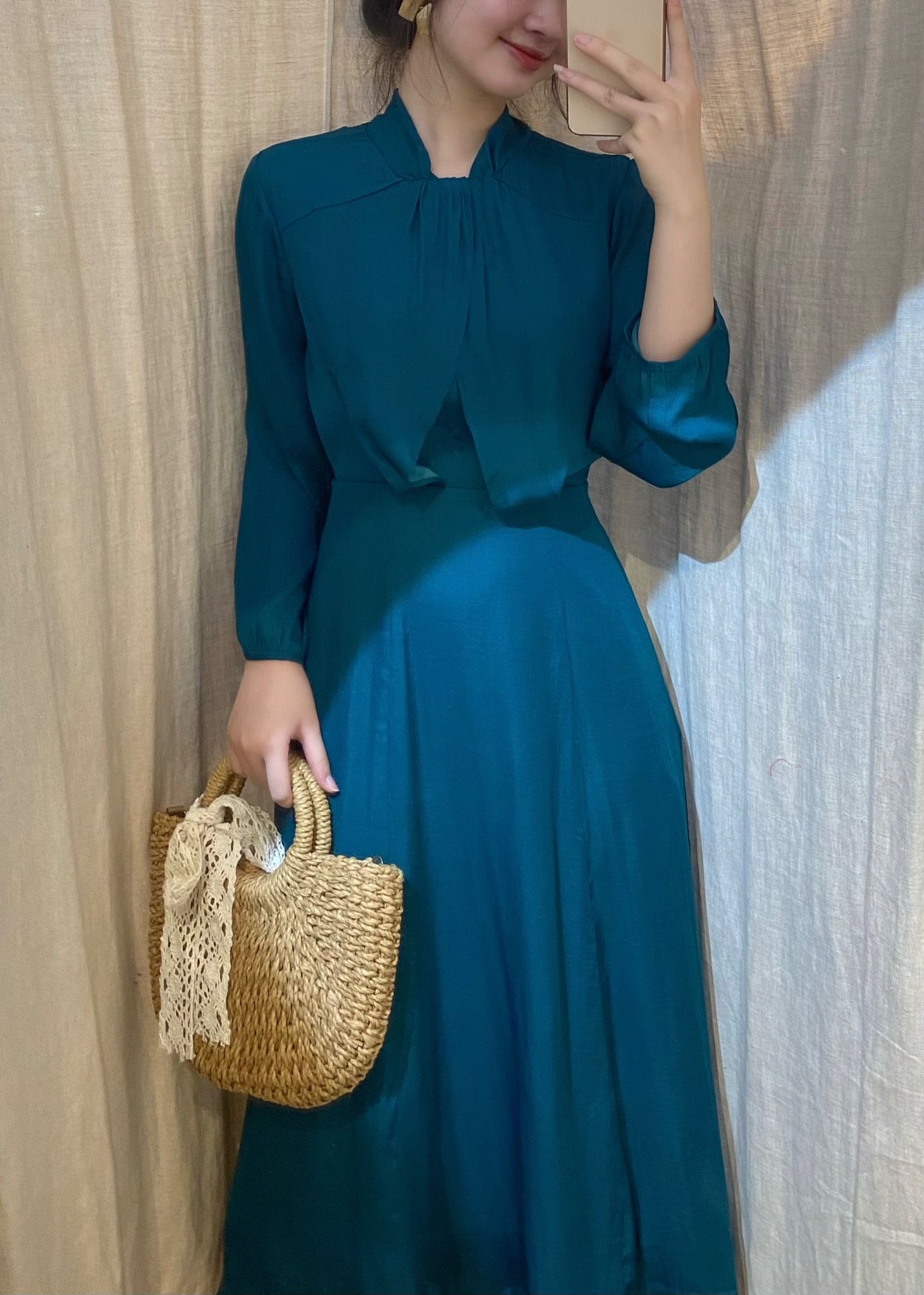 Eleanor Dress - Đầm lụa tay Dài - D03