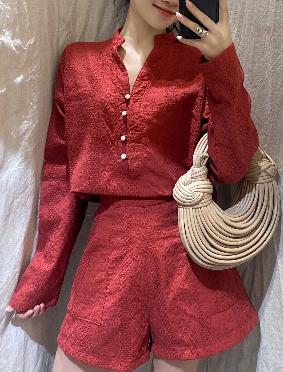 Lucie Set - Set Quần Và Áo Cổ V L01