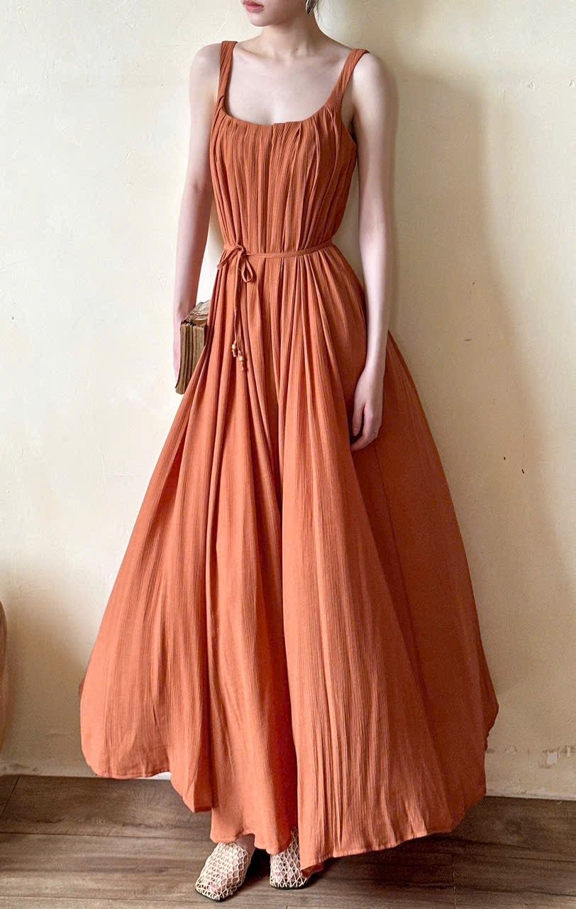 Peony Dress - Đầm 2 Dây Dập Ly DR1624
