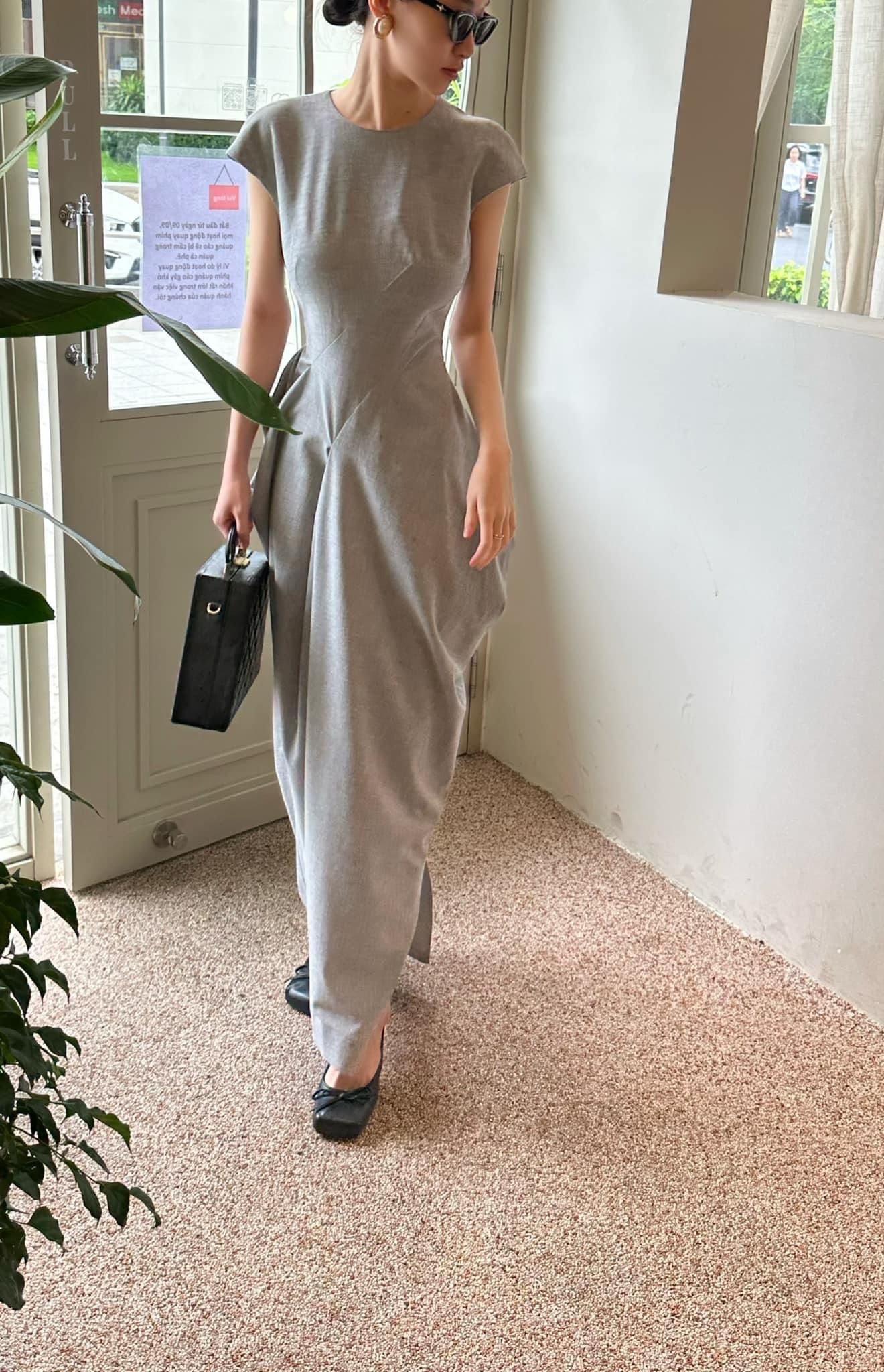 Ceré Dress - Đầm Cổ Tròn Tay Ngắn D1005
