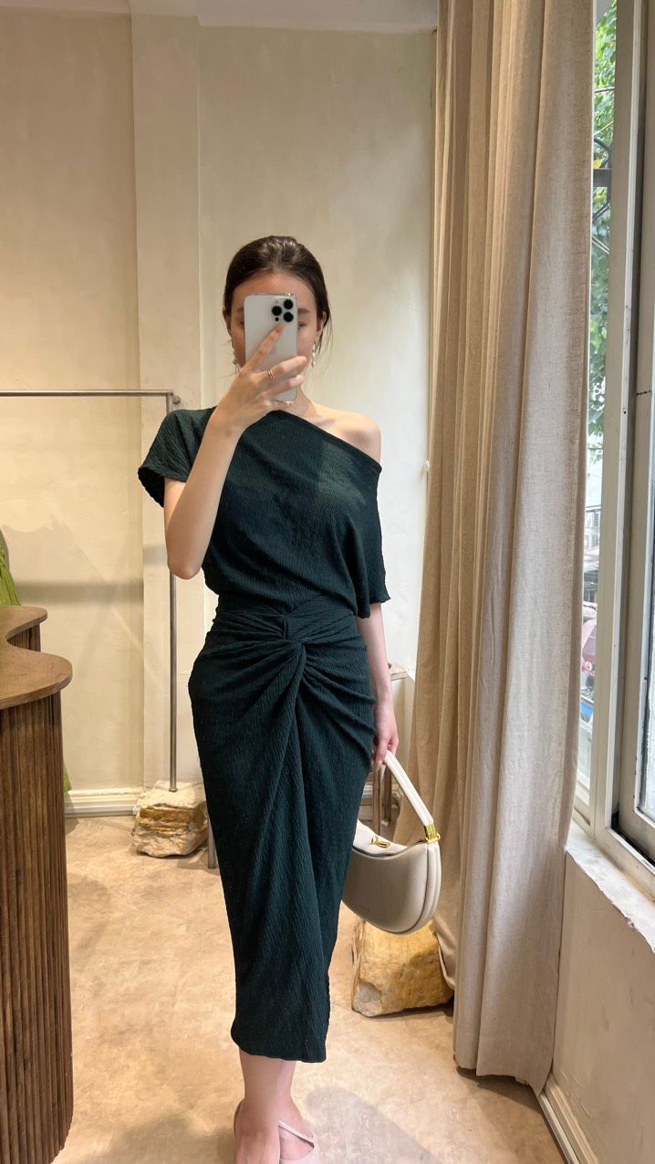 Mary Set - Set Áo Và Chân Váy Xoắn Eo L03