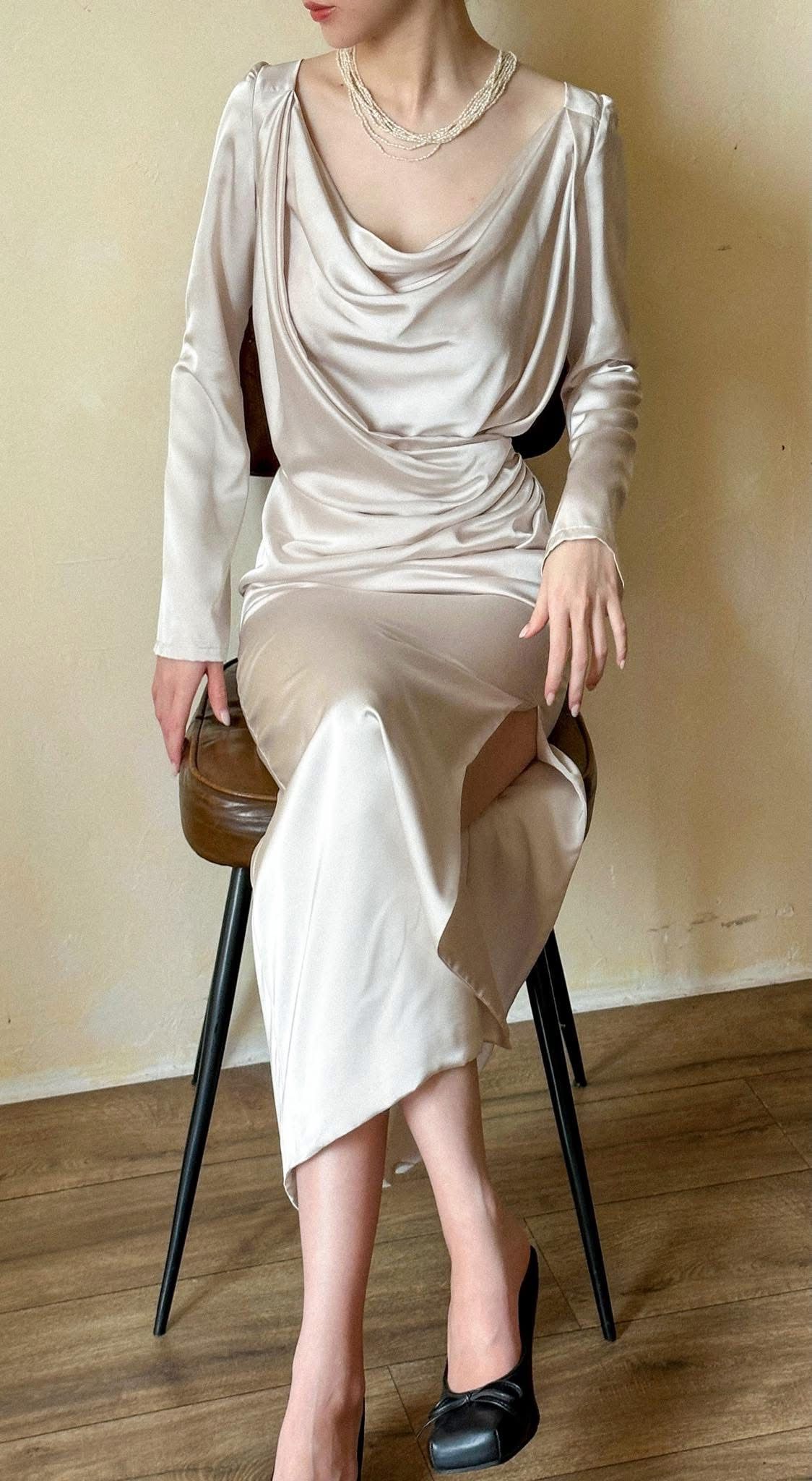 Zella Dress - Đầm Tay Dài Lụa Cổ Đổ D0127