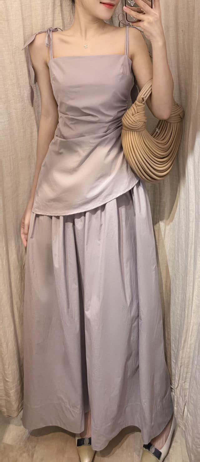 Emilia Set - Set Áo 2 Dây Và Chân Váy