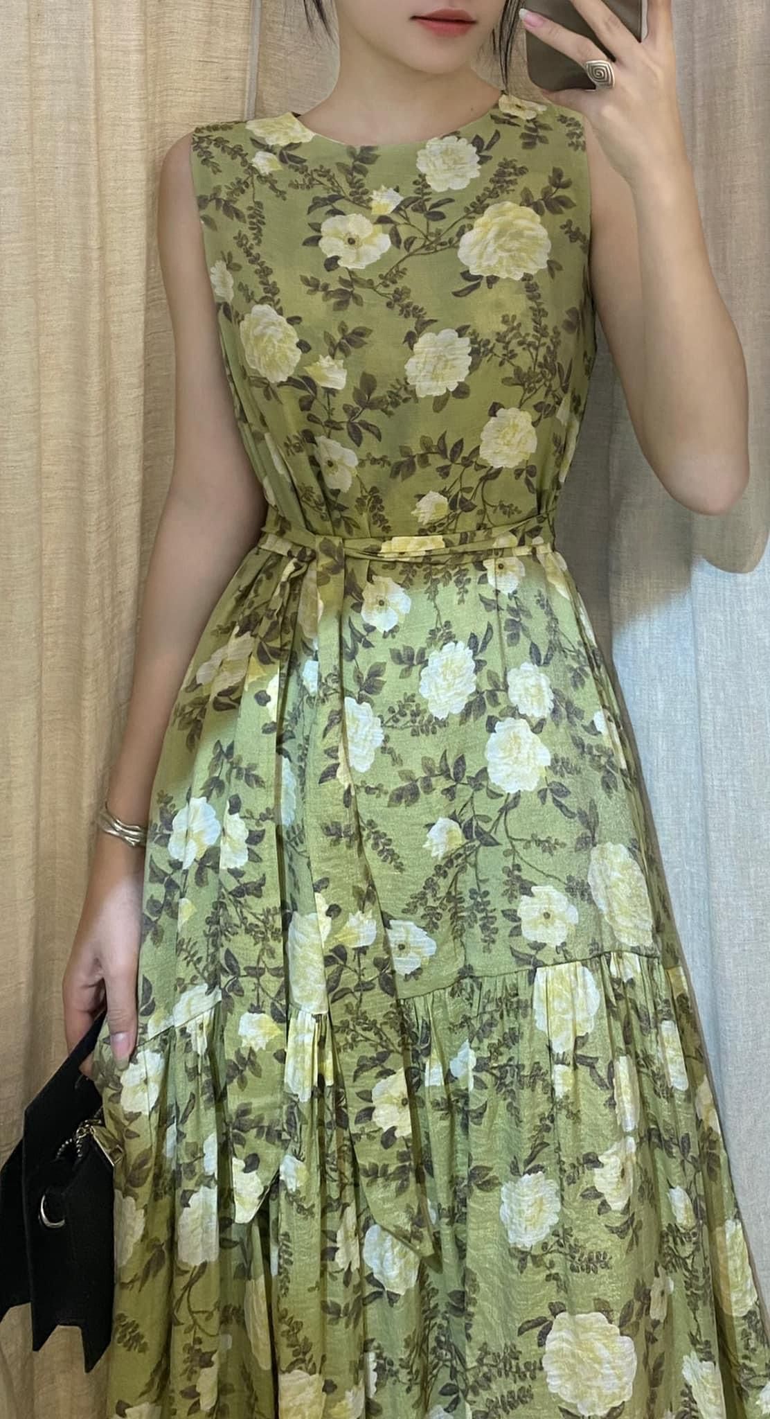 Valerie Dress - Đầm sát nách xô lụa in hoa lớn - D608