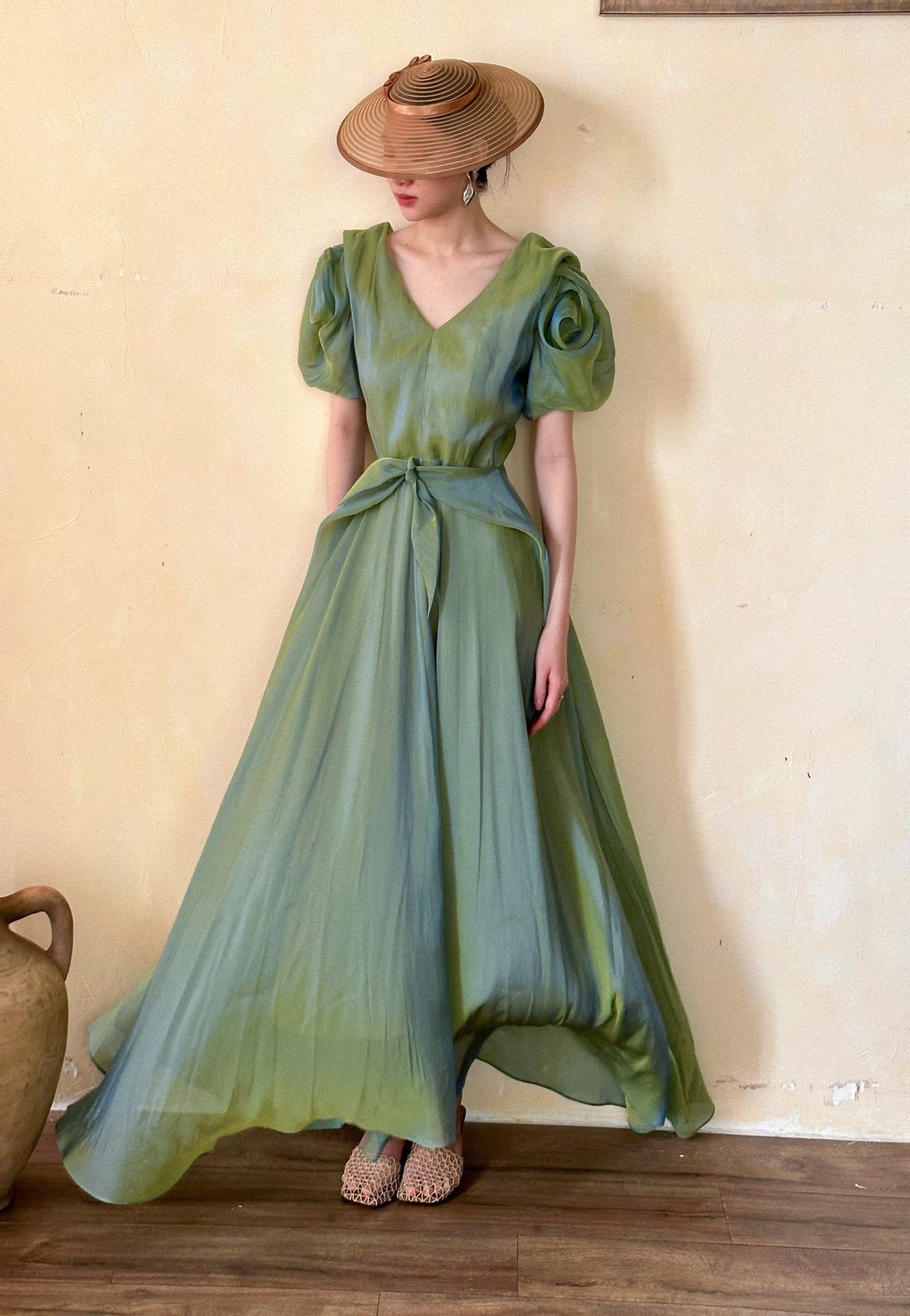 Helena Dress - Đầm Hoa Hồng Tay Phồng Q1013