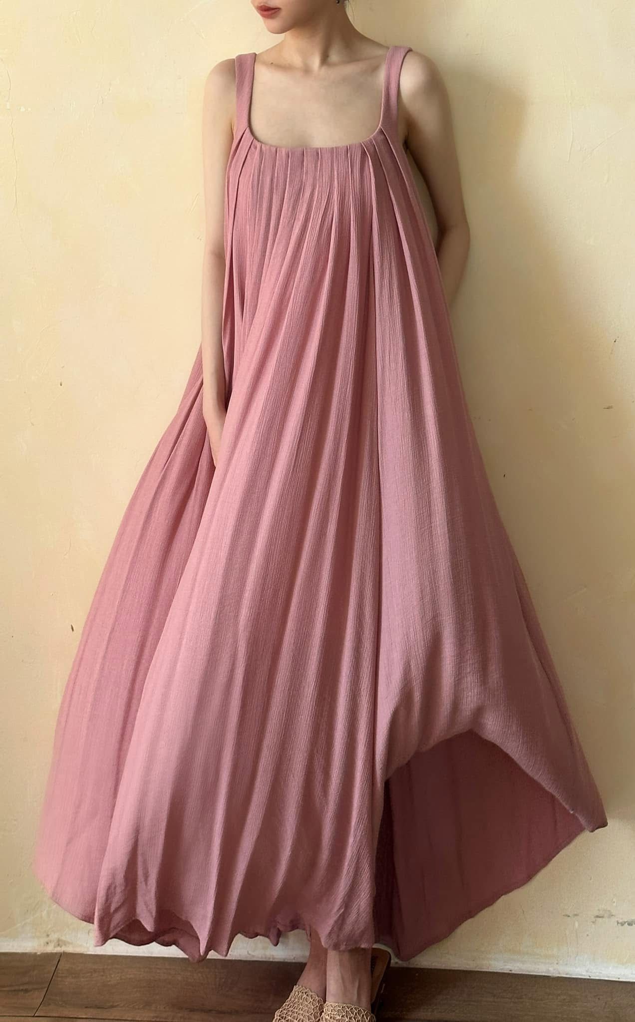 Peony Dress - Đầm 2 Dây Dập Ly DR1624