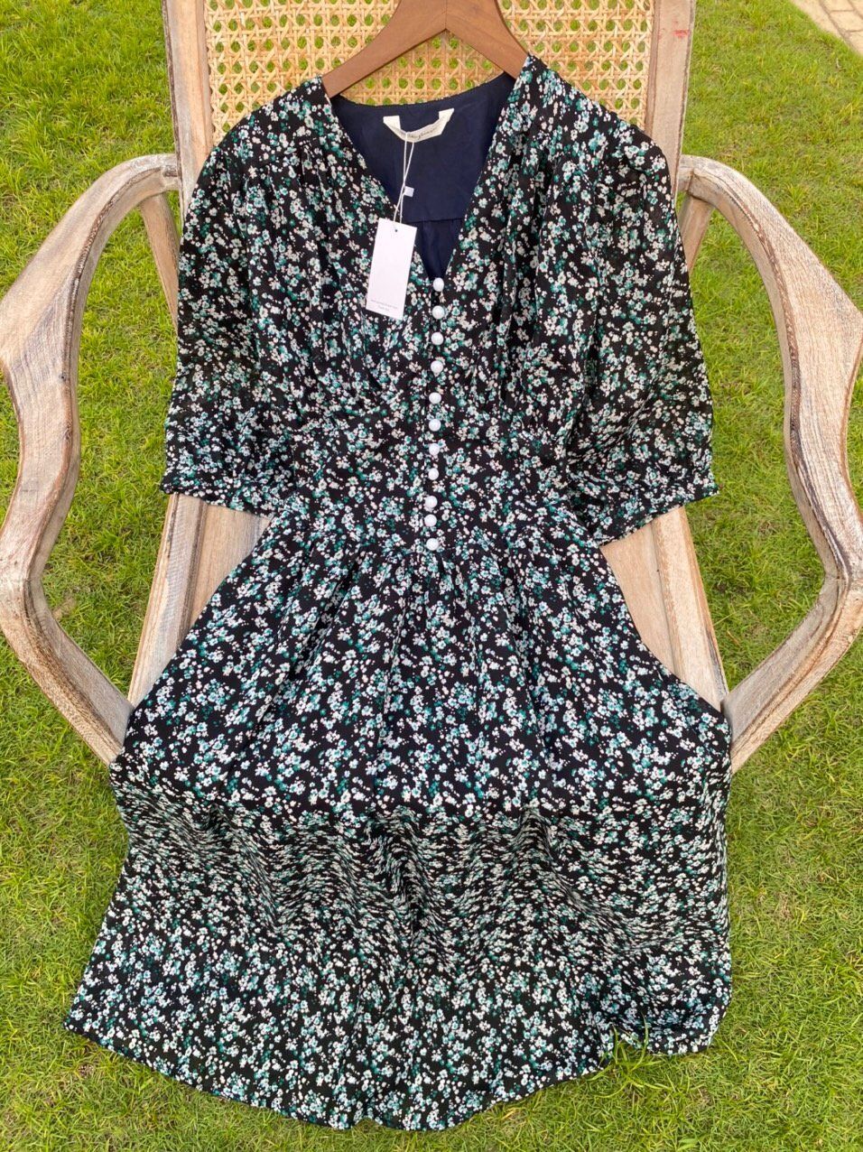Melina Dress - Đầm voan in hoa có cúc - D01